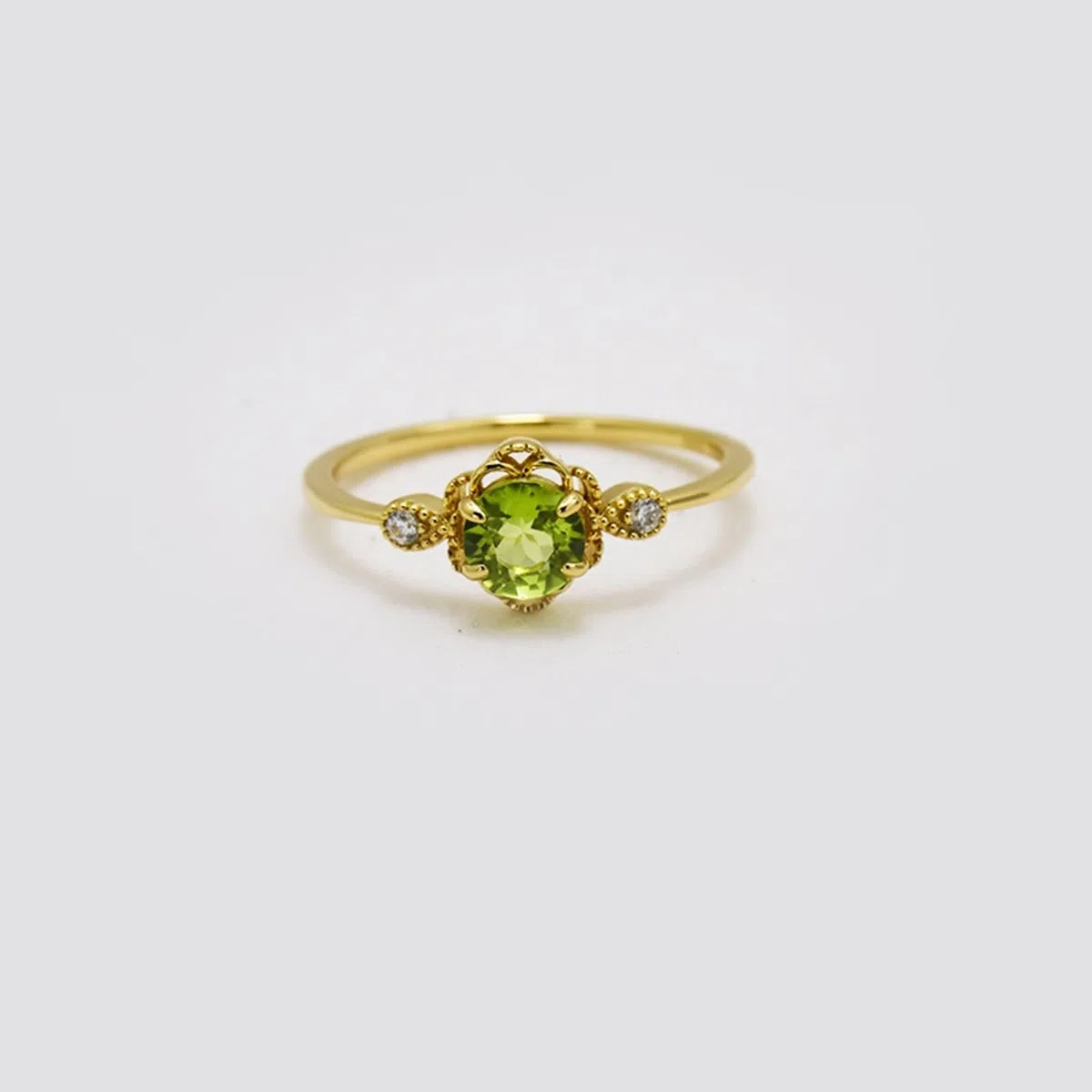 Par de anillos de oro de 9 K/14 K/18 K con peridoto, forma de flores huecas