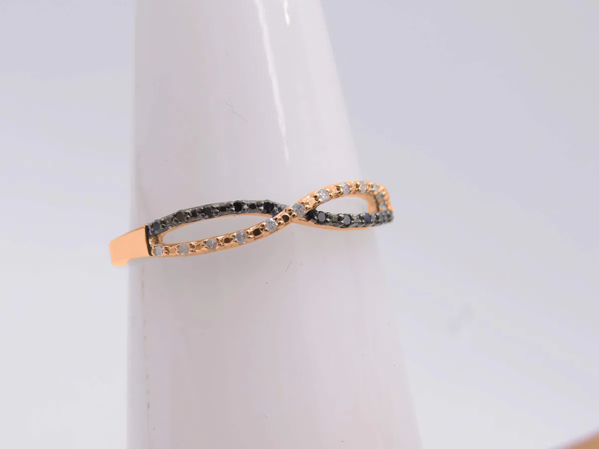 DazzlingRock Collection 18 quilates oro rosa redonda Black IJ diamanre negro