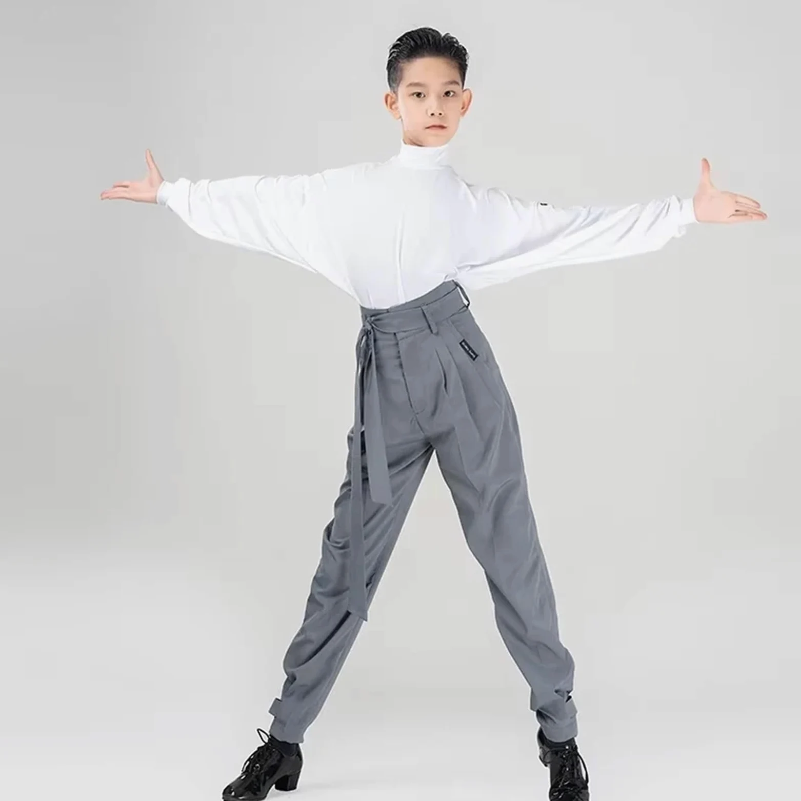 Traje de actuación danés Latino for niños, Top Manga murciélago, Pantalones Cintura Alta, Ropa Baile salón, Tango, práctica for para Hombre, Salsa, Jazz, Danza(XXXS,Black Tops+Black Pant)