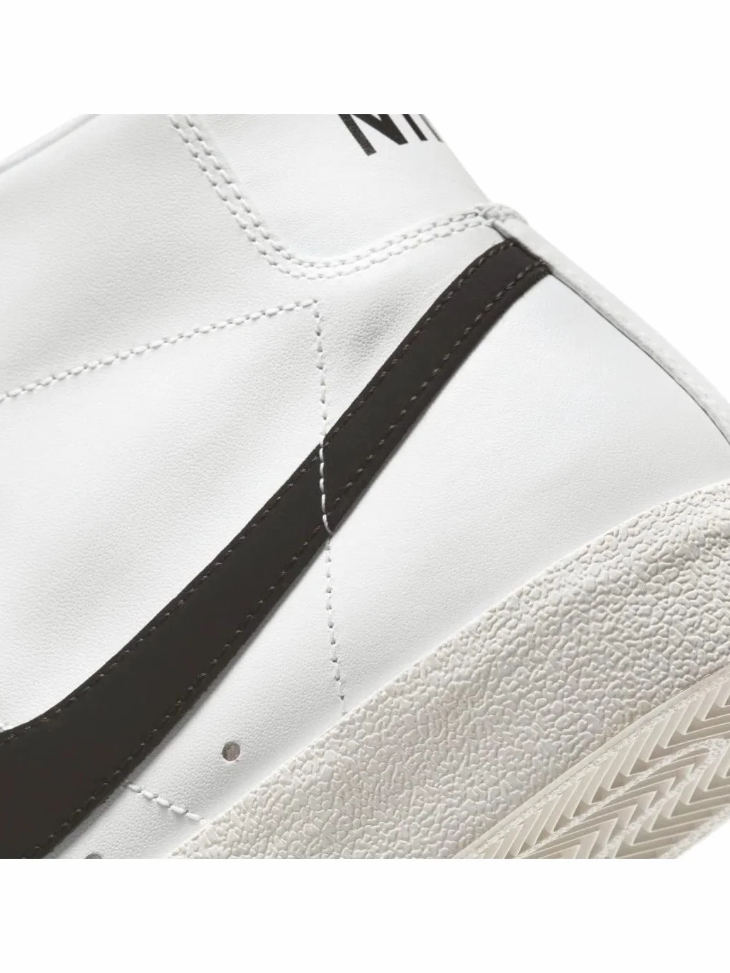 Nike Blazer Mid '77 VNTG Zapatos de Baloncesto Hombre