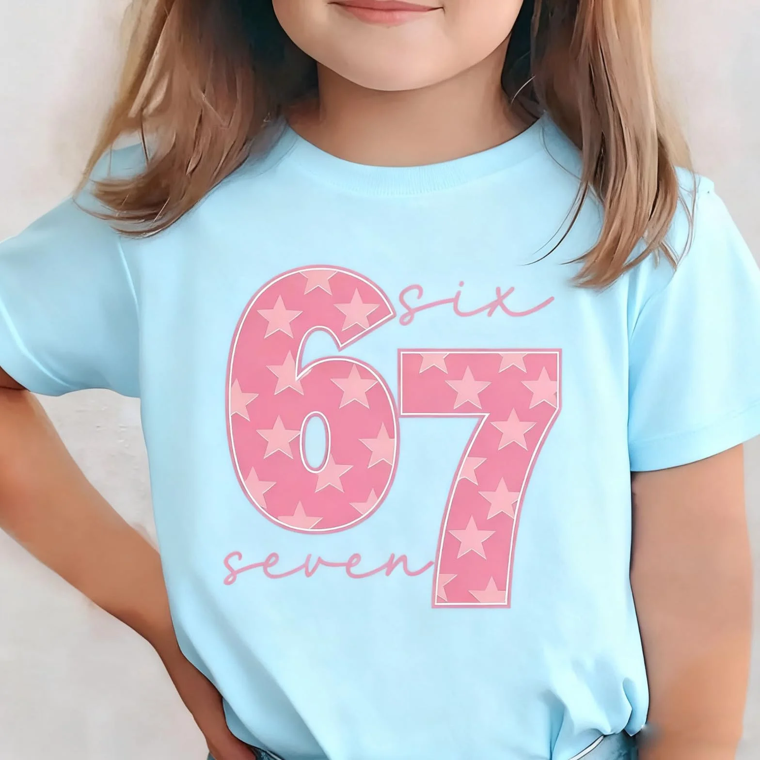 Camiseta de manga corta para niñas Six Seven para niños, estilo informal, con 67 letras, cuello redondo, holgada, para festivales de Navidad