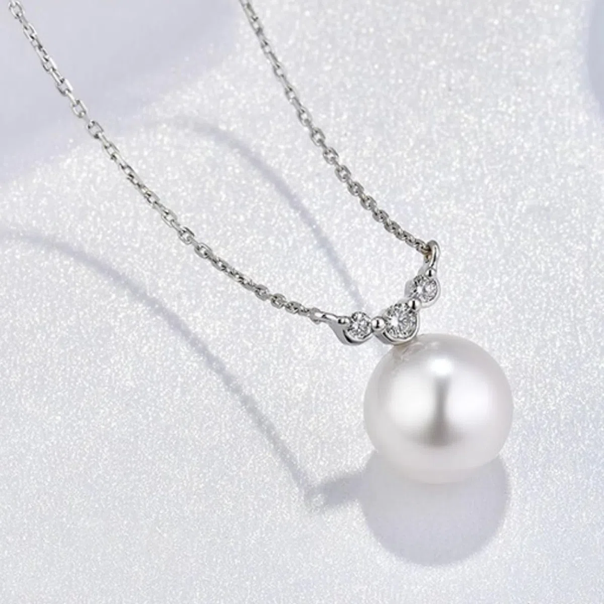 Collares de oro blanco para mujer, elegante collar de diamantes de 9K/14K/18K con colgante de perla de 8.5mm
