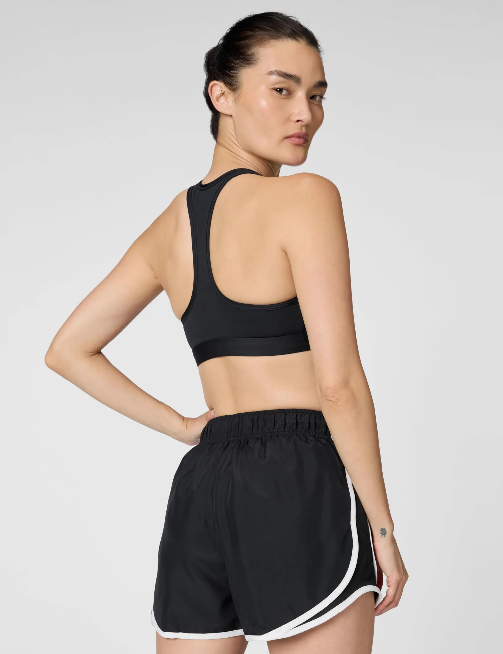 NIKE Women's Swoosh SPT Sports Bra (Pack of 1)