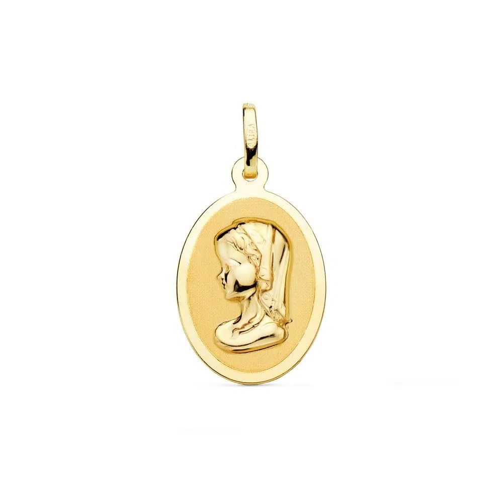 Virgen Niña Medalla de Oro 18k para Primera Comunión en 21mm. acabada en brillo y forma ovalada