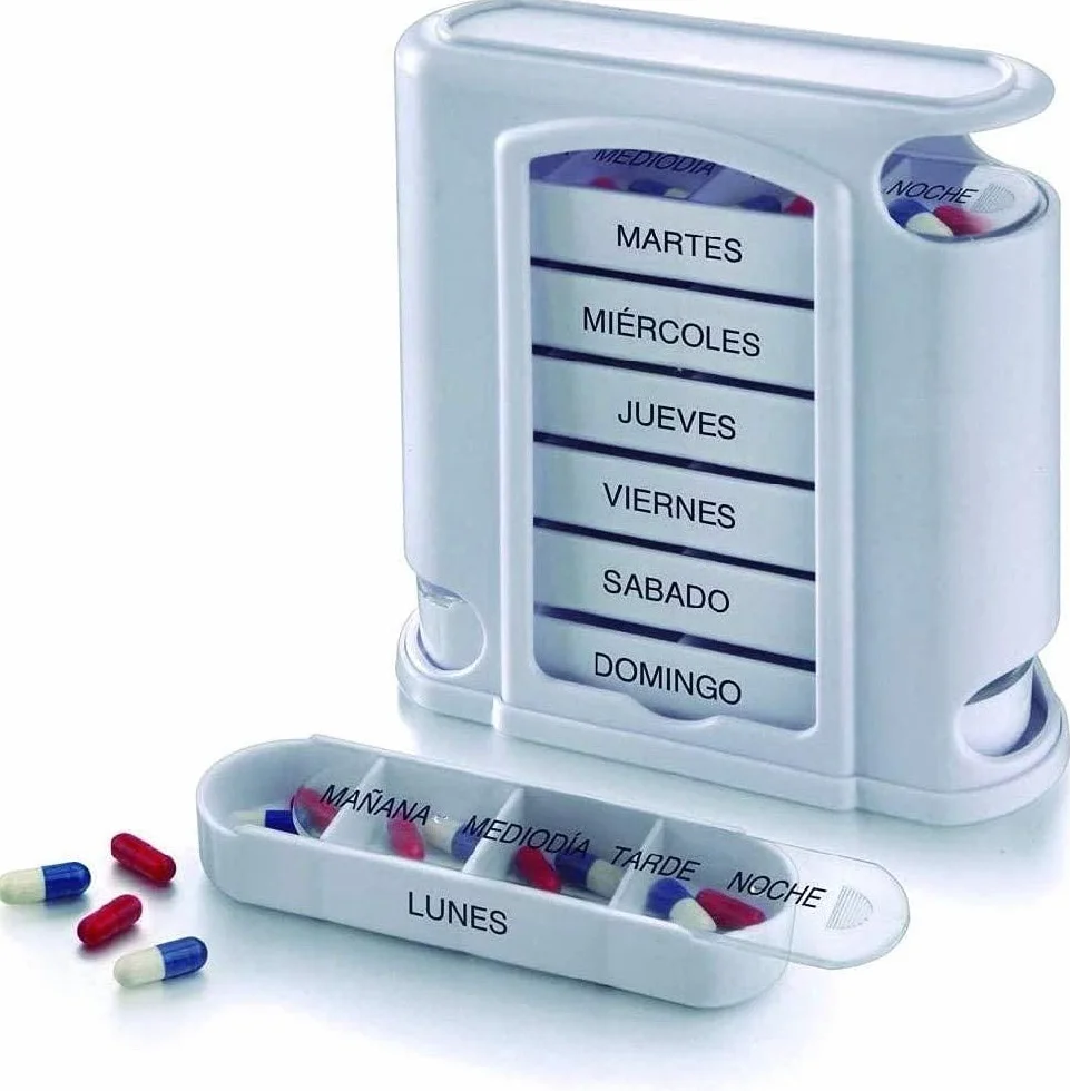 Pastillero de viaje con 7 módulos. Pastillero semanal en español con dispensadores individuales de hasta 4 tomas - 200 g