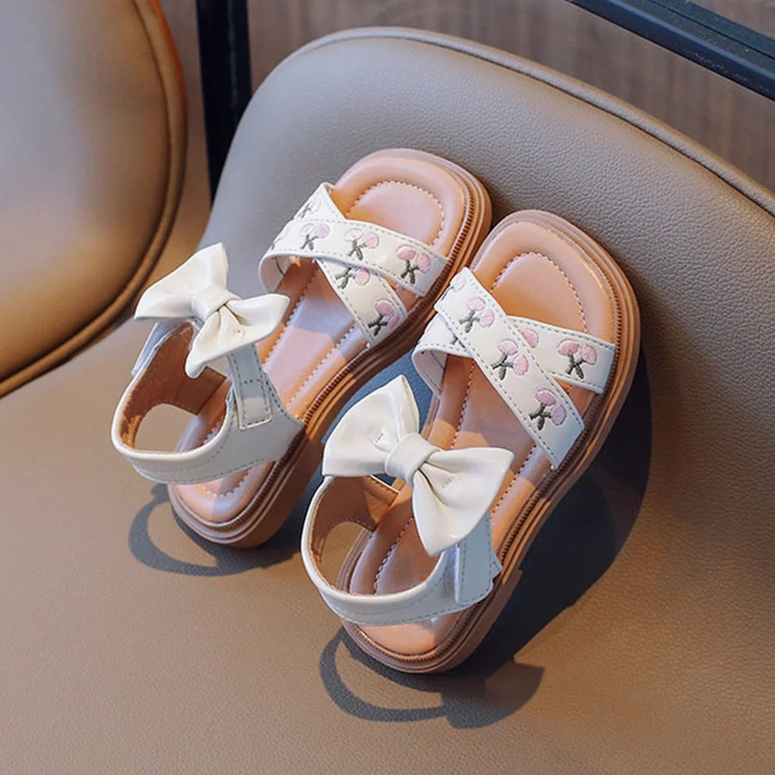 YHQZNLXQ Generisch Sandalias para Niñas Verano Bebé Niñas Zapatos De Princesa Suela Suave Zapatos Romanos Bordados