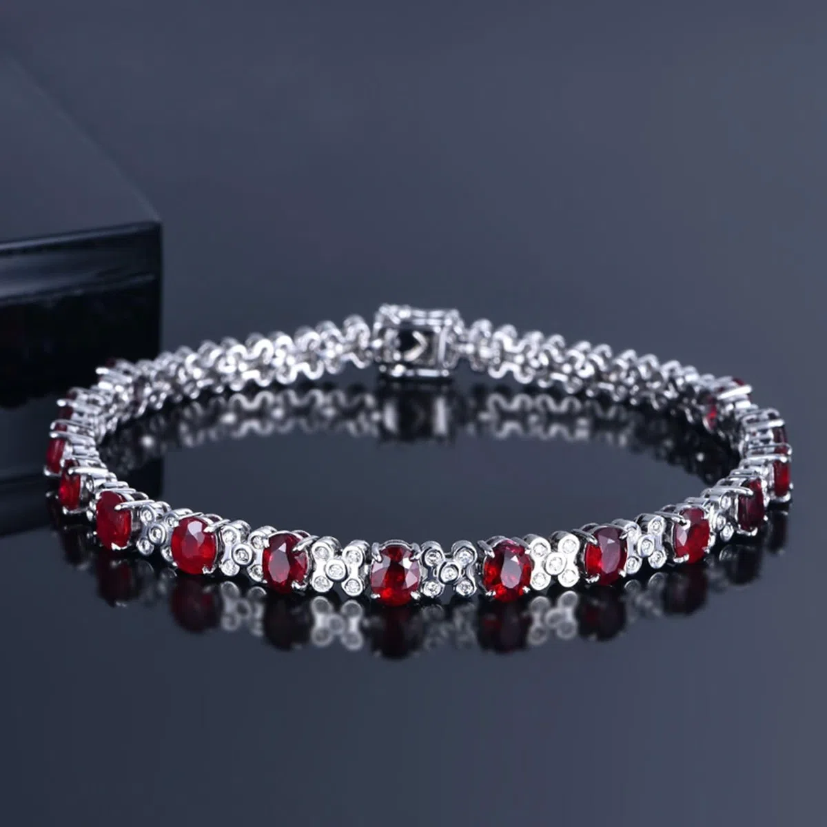 Pulsera de Oro Blanco Mujer 9 K / 14 K / 18 K, Flor y Oval con Rubí Creado de 6 ct y Diamante, Cadena 16 CM, Pulsera Mujer de Plata Rojo