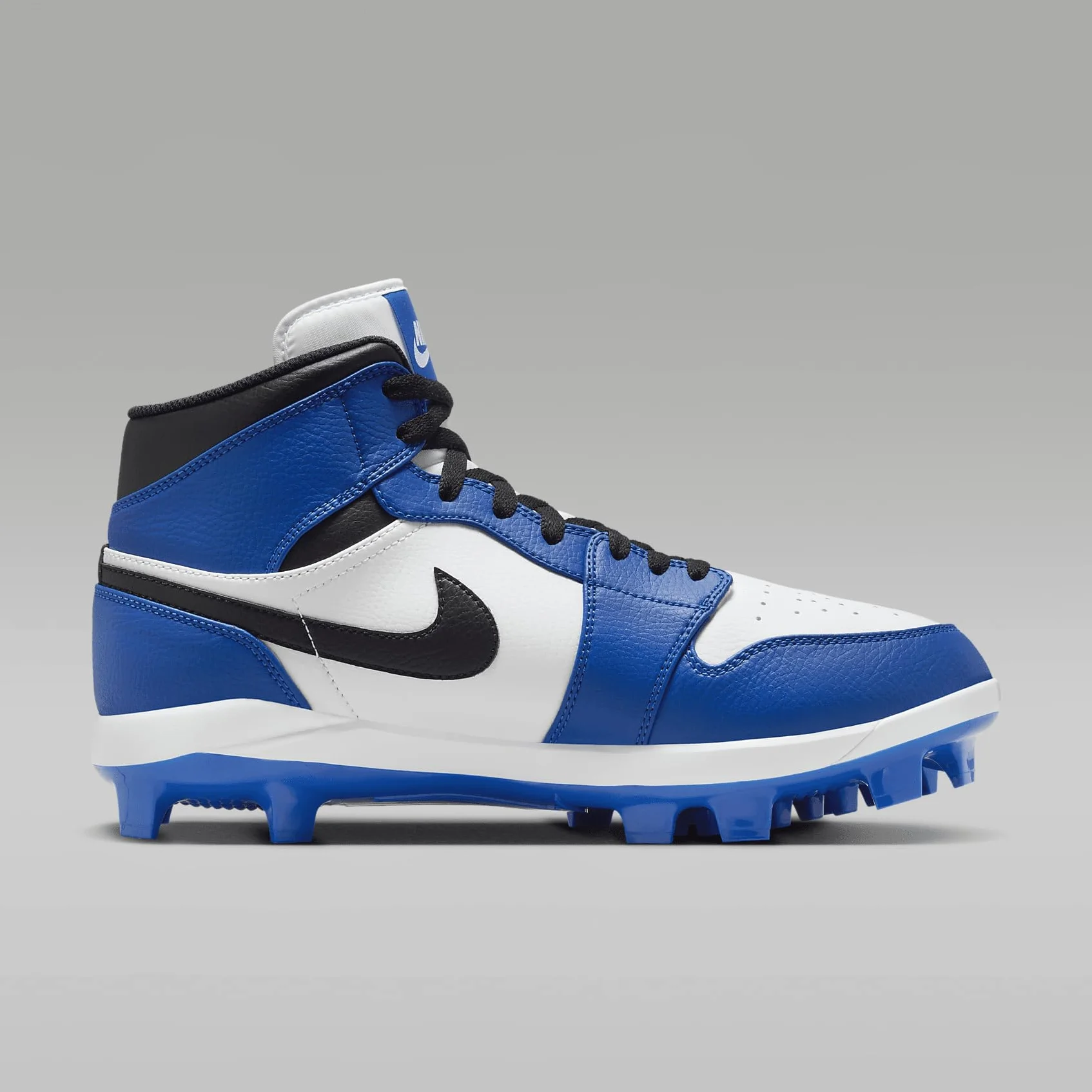 Jordan 1 Retro MCS - Tacos de béisbol para hombre (AV5354-411, Game Royal/Blanco/Negro)