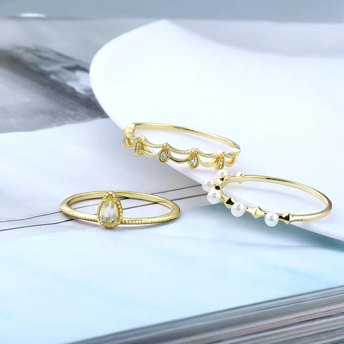 Juego de 3 anillos de boda vintage de oro amarillo de 9 quilates, 14 quilates y 18 quilates con cristal y perla, moissanita