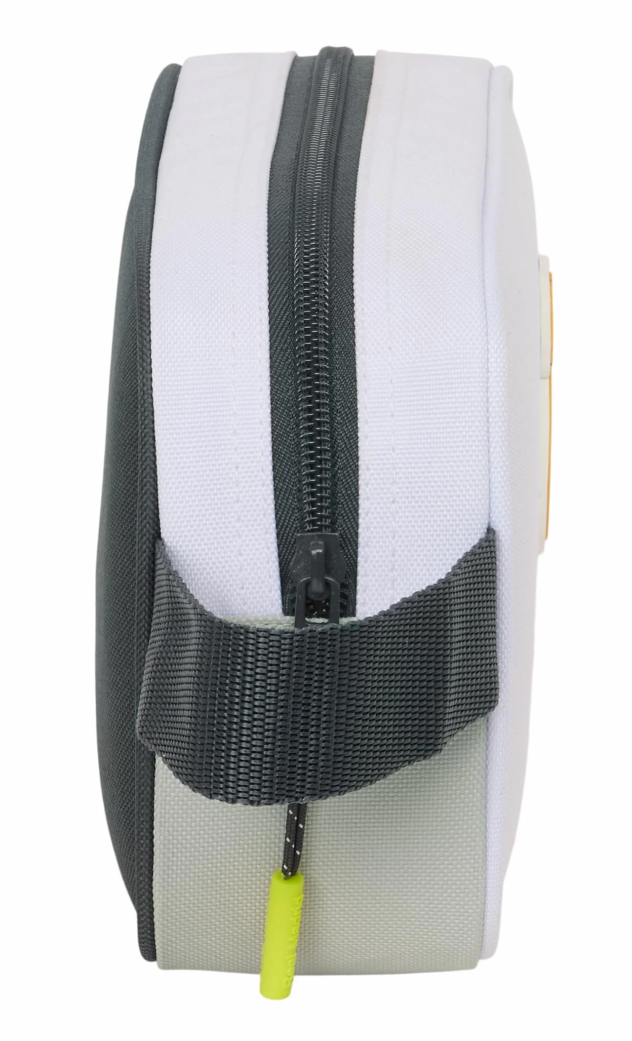 SAFTA Real Madrid EQUIPACIÓN 25/26 - Neceser Escolar Infantil Pequeño, Neceser, Ideal para Diferentes Edades, Cómodo y Versátil, Calidad y Resistencia, 22x8x13.5 cm