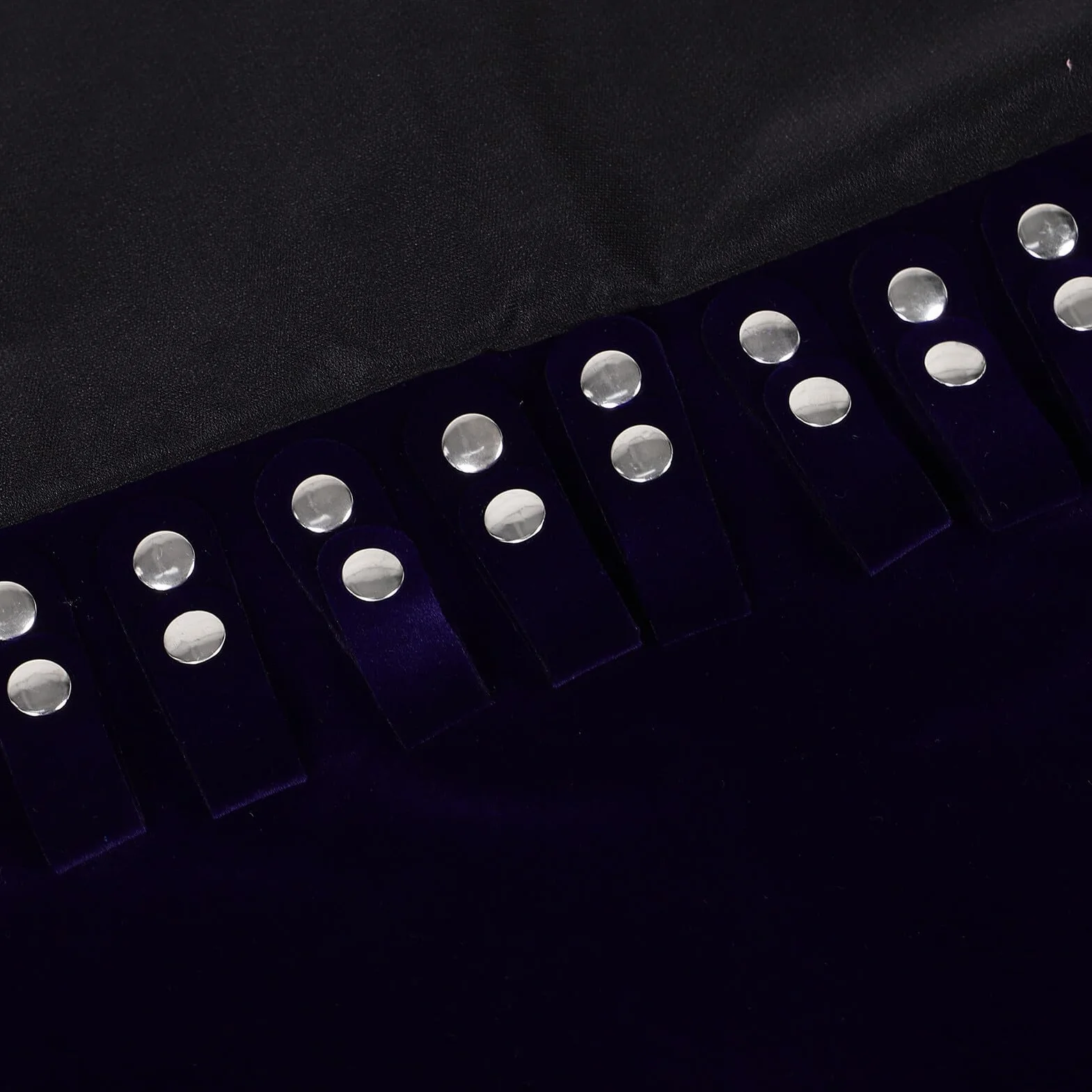 SUPVOX Estuche Organizador de Joyas de Viaje Azul Oscuro de Terciopelo Rollo Porta Collares Antienredos Compacto para Collares Anillos Pendientes y Pulseras Bolsa Enrollable Segura y