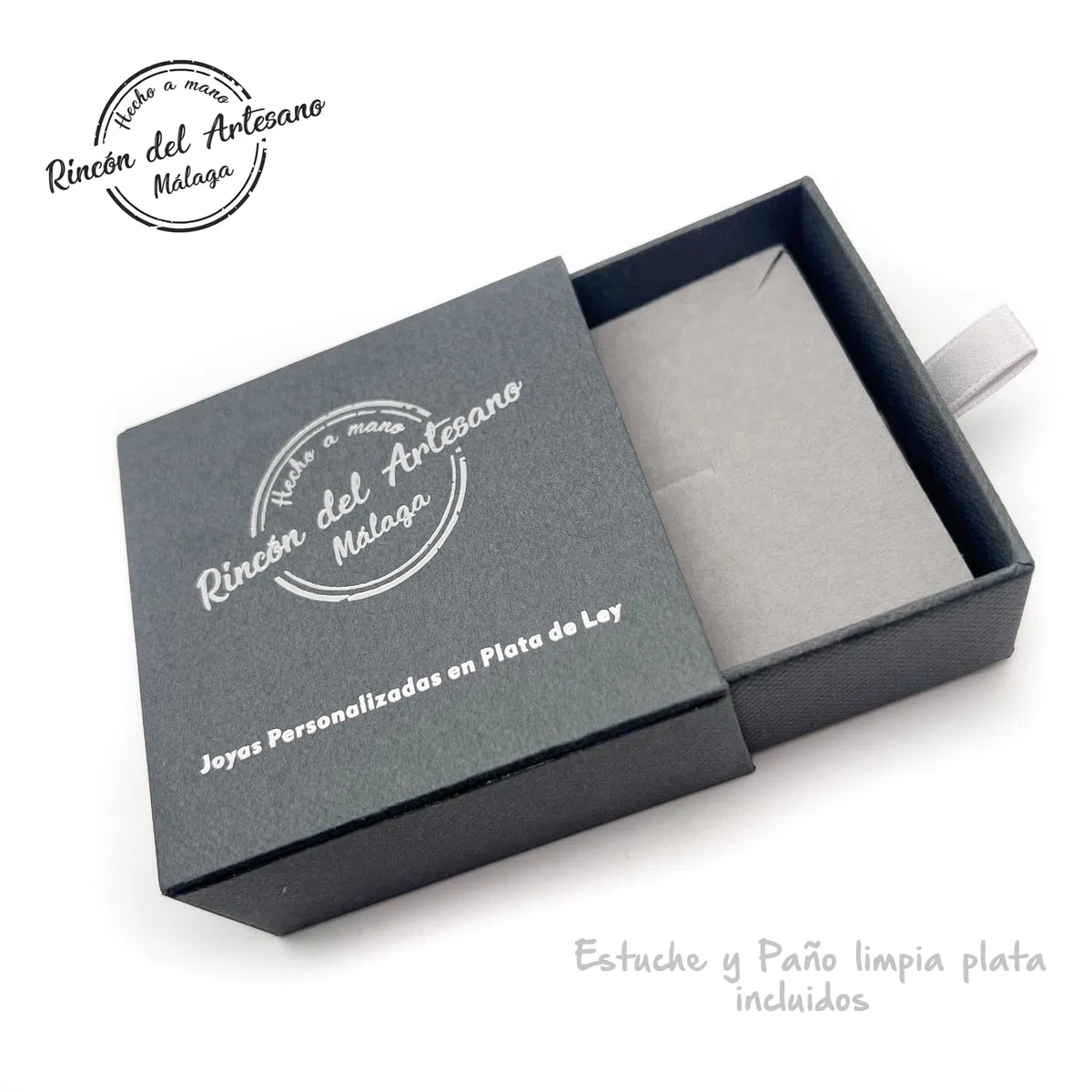 Anillo para Mujer con Nombres Personalizados – Ajustable, Plata 925/1000 – Regalo Día de la Madre Modelo triple Arial