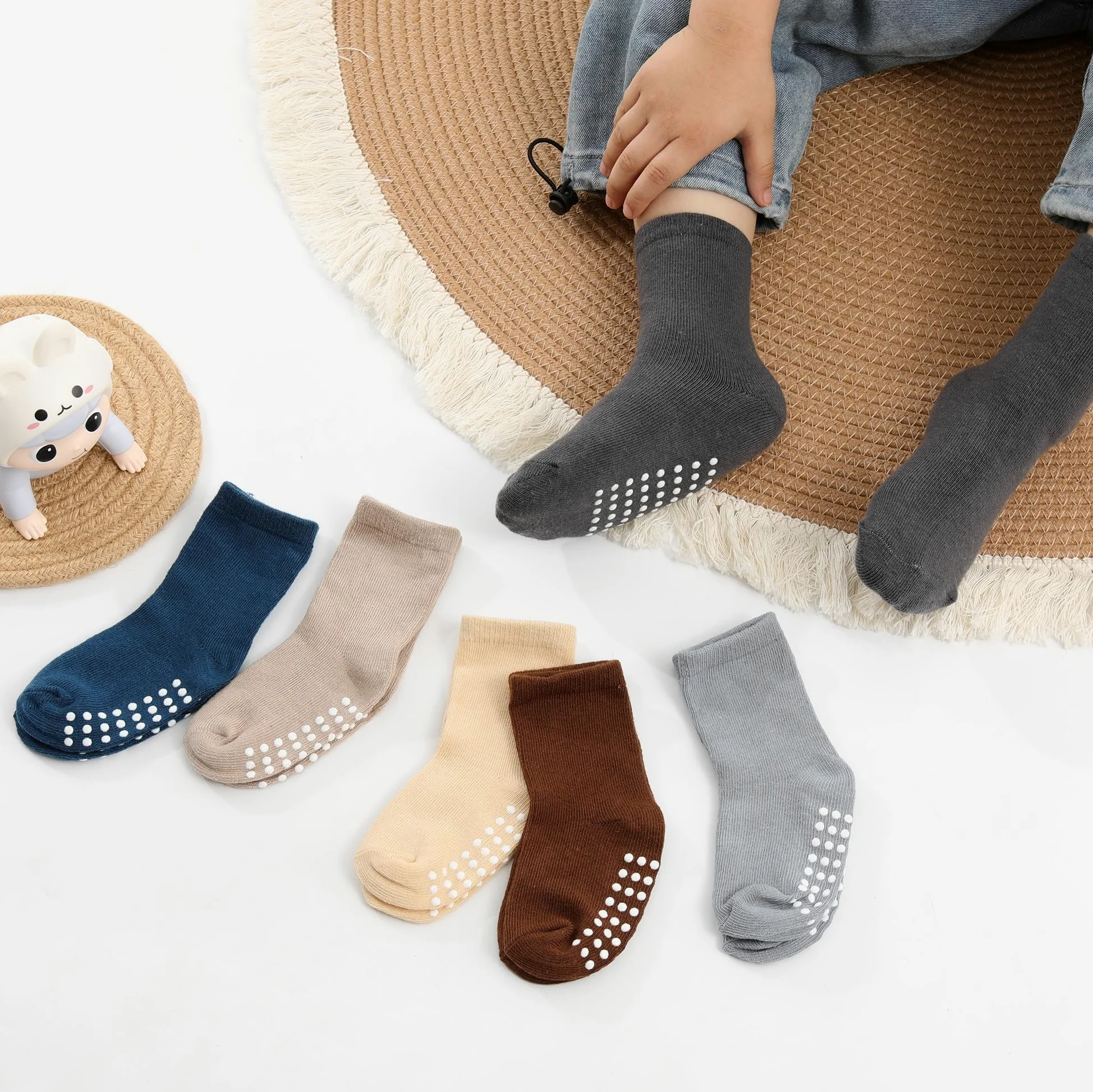 JAKIDAR Paquete de 12 calcetines de bebé para niños pequeños, de algodón antideslizante, calcetines tripulados para niños, niñas, bebés y niños, marrón, azul índigo, Haze Caqui, gris, 12-24 meses