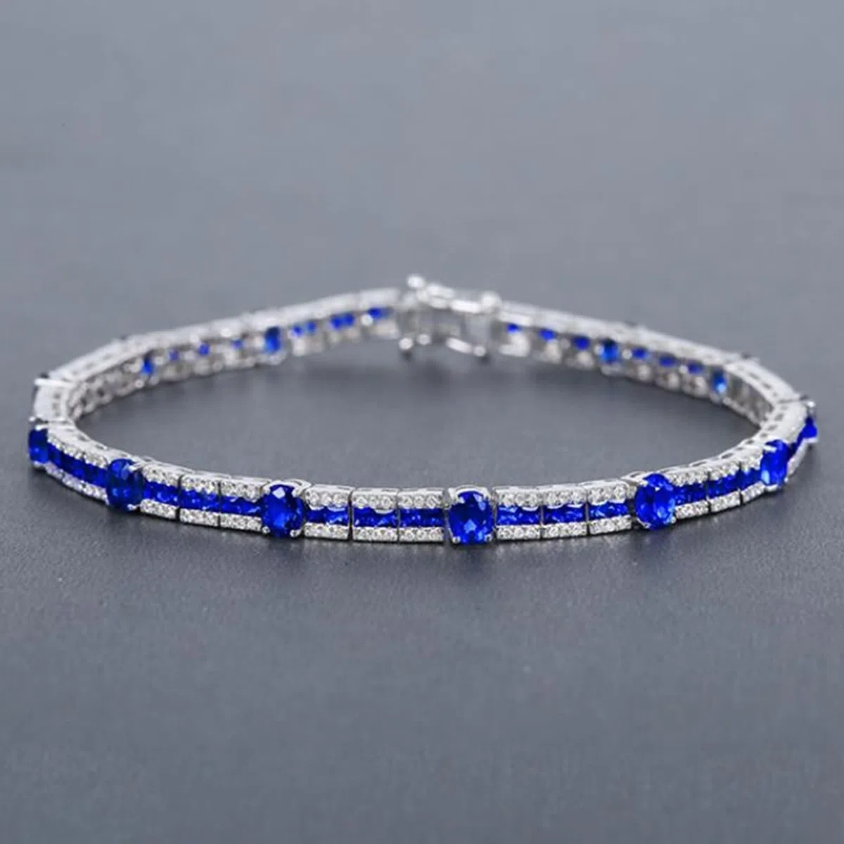 Pulsera Mujer Oro Blanco 9K / 14K / 18K, Oval con Zafiro Creado de 5,91 ct y Diamante, Cadena 16 CM, Pulseras de Mujer de Plata Azul