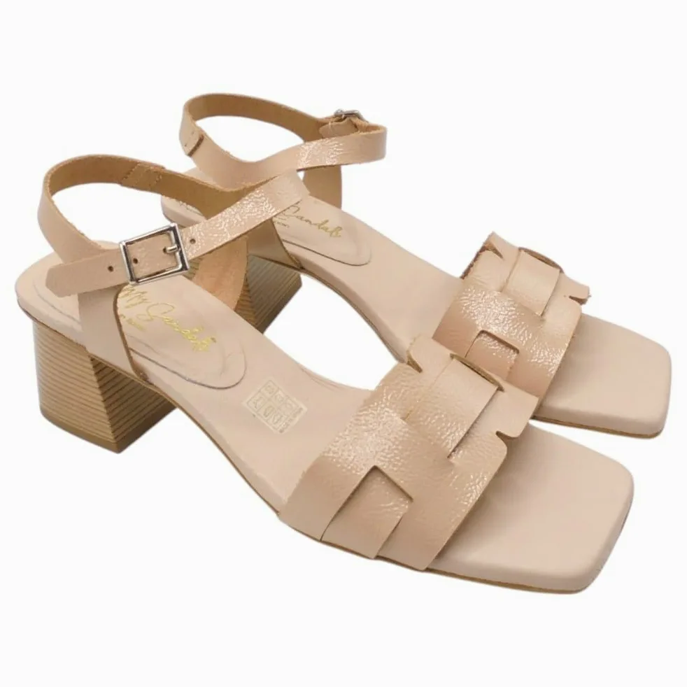 Oh! My Sandals - 5360 Sandalia de Vestir para Mujer con Tacón Medio Ancho de 5 cm, Piel Grabada y Cierre de Hebilla – Elegante y Cómoda para: Mujer