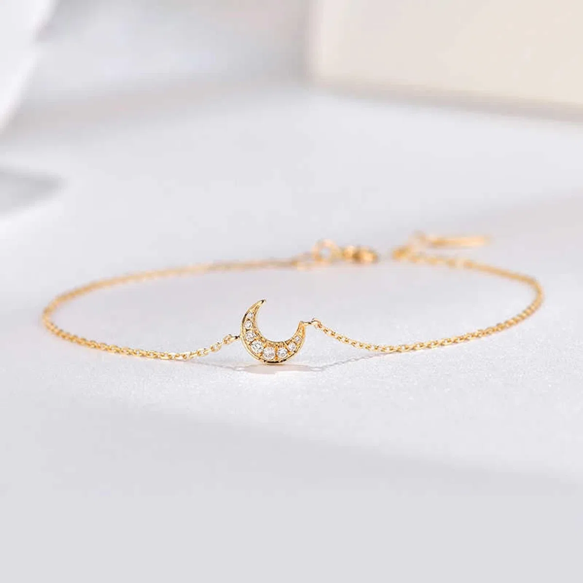 Pulsera de moda para mujer, pulseras de cadena de diamantes blancos de 0,04 quilates, joyería de cadena de luna de oro amarillo