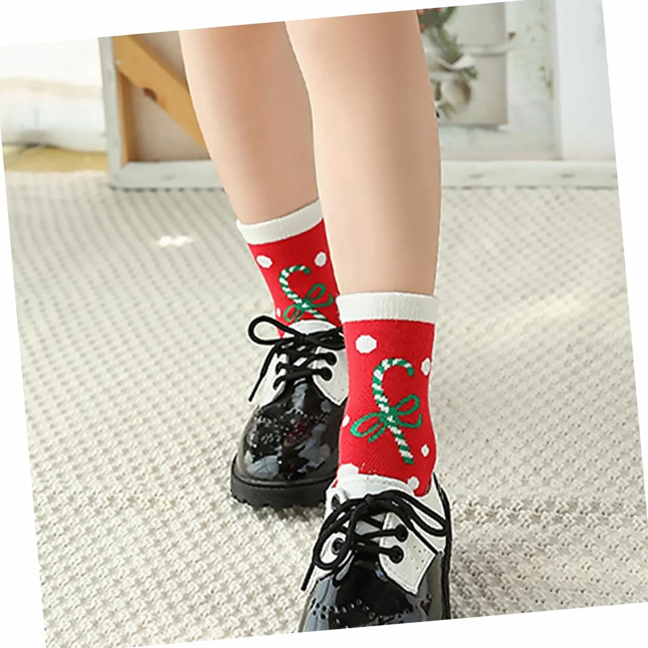 Healvian 5 Pares de Calcetines Navideños Rojos de Algodón para Niños de 6-8 Años, Medias Gruesas y Suaves Dibujos Animados para Cumpleaños y Navidad