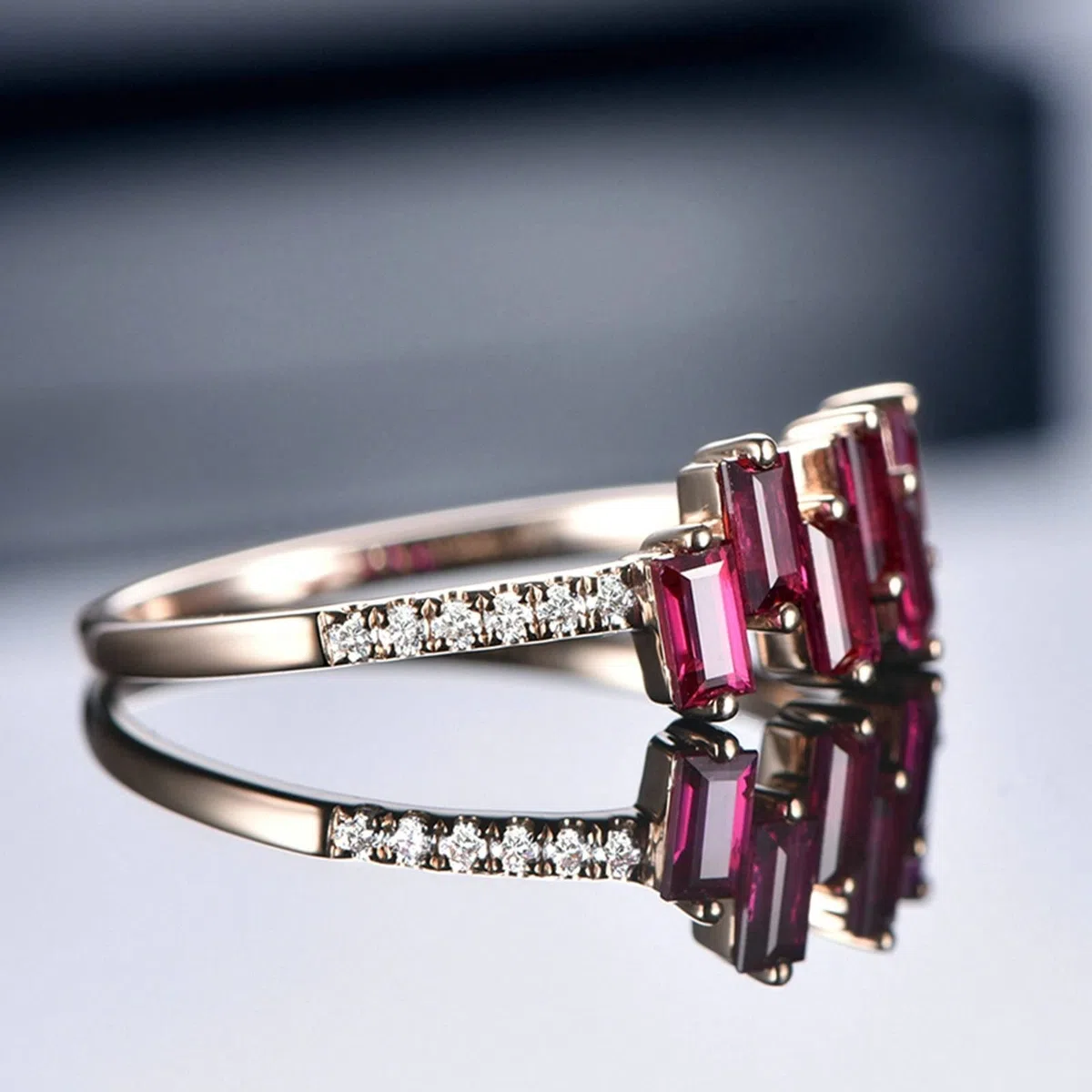 Anillos de oro rosa de 18 quilates (750), anillos para niñas con incrustaciones de 0,68 ct rubí y 0,075 ct diamante de color rojo paloma rubí diamante anillo, 65 (20.7), Ruby Diamond