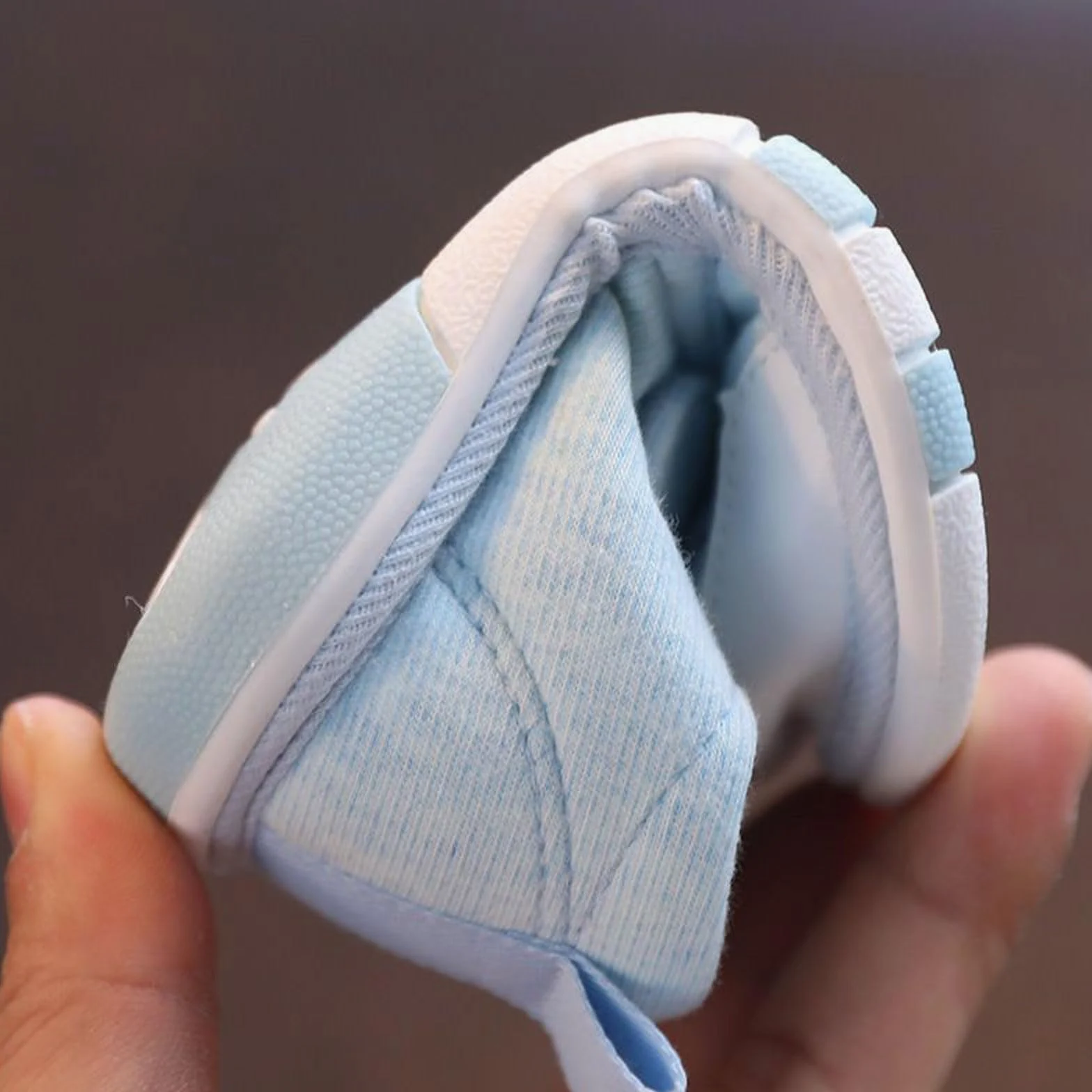 Zapatos Primeros Pasos Bebé,Zapatos descalzos para bebés,Suave y cómodo Zapatos casuales para bebés,Antideslizante Ligero,Zapatillas de Deporte Transpirables para bebé,Regalo Bebe Personalizado