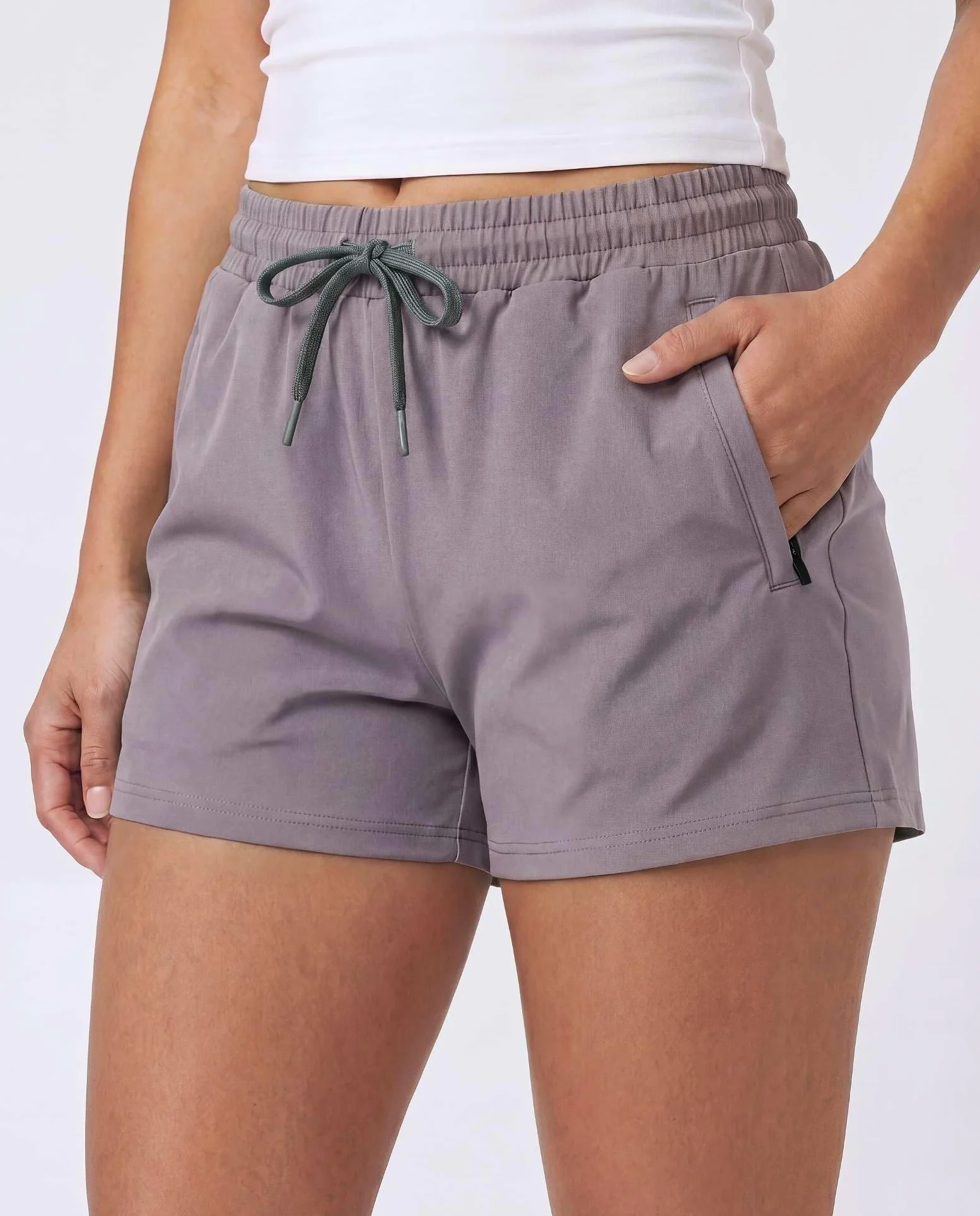 Real Essentials Paquete de 4: pantalones cortos deportivos para mujer con bolsillos con cremallera (disponible en tallas grandes), Set 5, Large