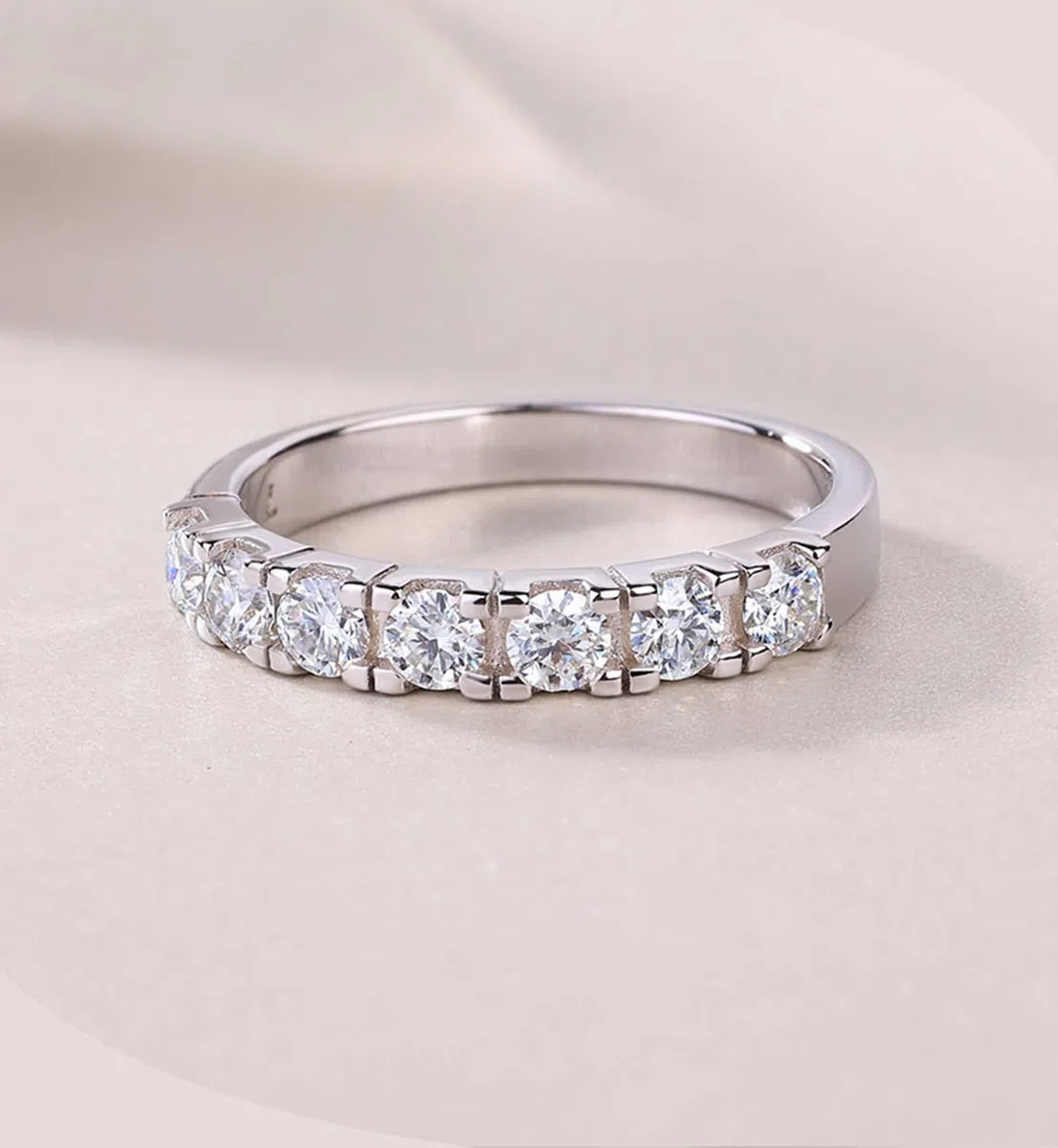 Moissanite Anillo de oro blanco, anillo de boda para mujer, oro auténtico, media eternidad, anillo de compromiso con Moissanite Bandringe para mujeres