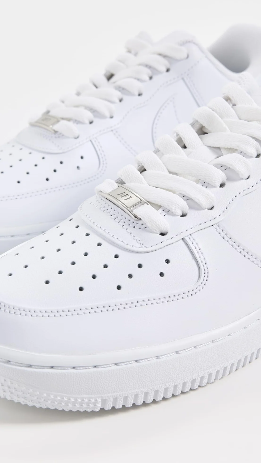 Nike Wmns Air Force 1 '07, Zapatos De Baloncesto Mujer, Light White, 43 EU