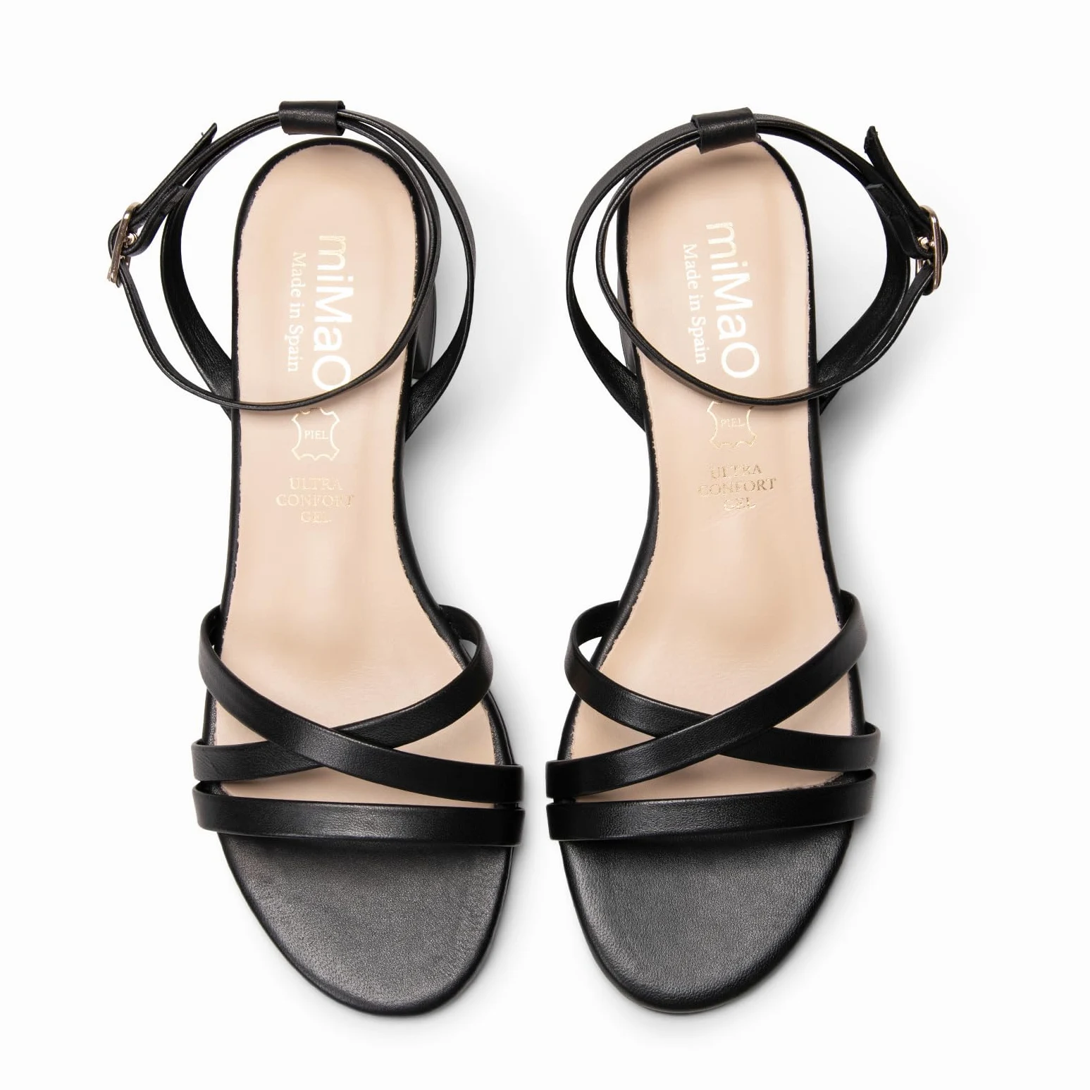 miMaO. Sandalias de tacón bajo de piel. Fabricadas en España