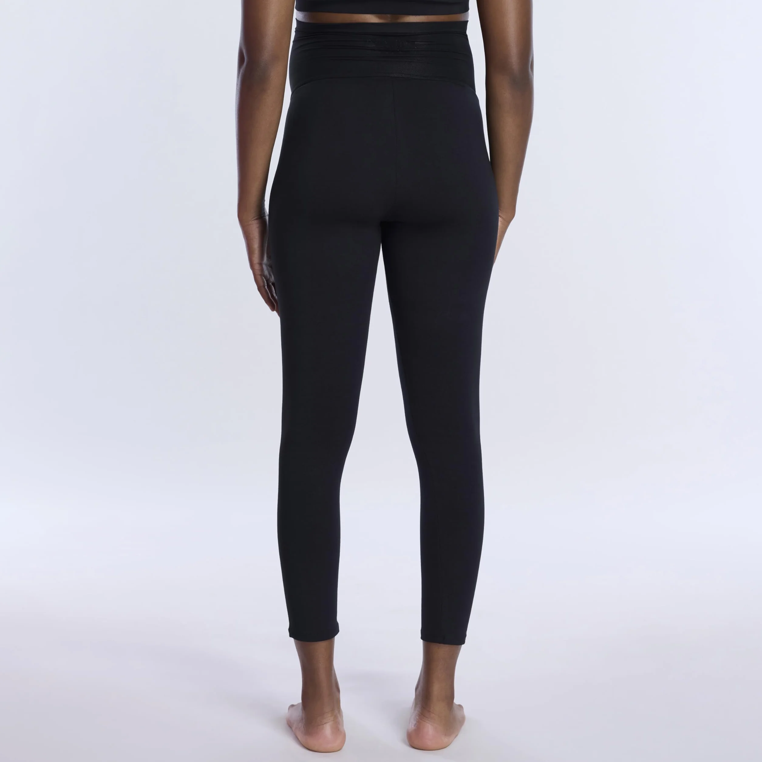 Motherhood Maternity Essential Stretch Full Length Secret Fit Over The Belly Pregnancy Legging - Leggings Mujer