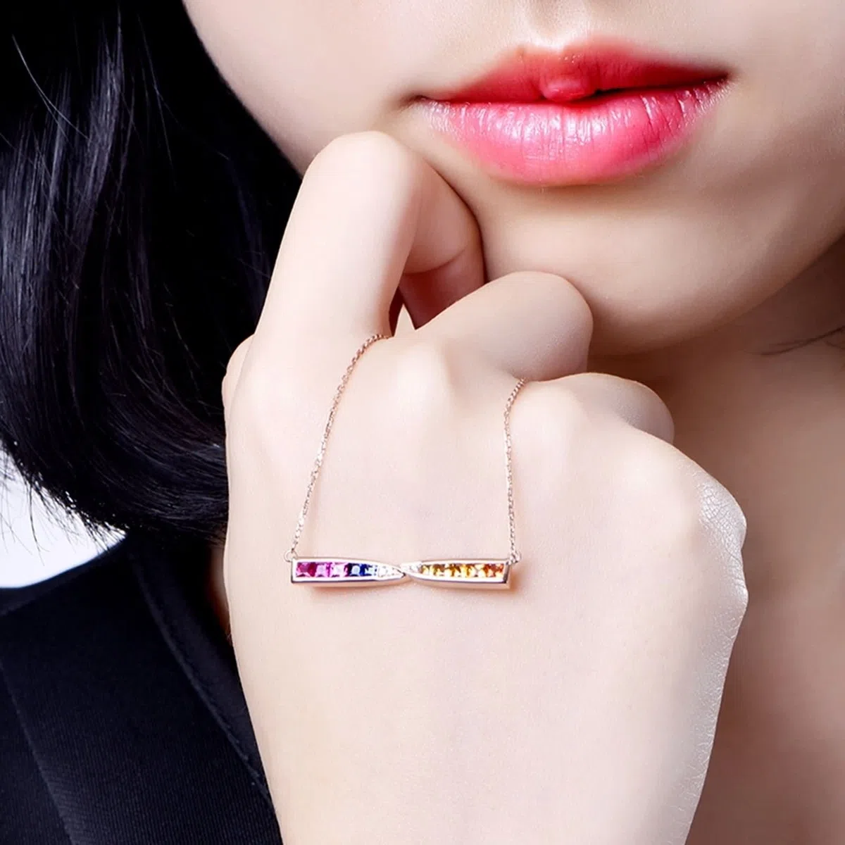 Collar de cadena de oro rosa para mujer, collar de piedra natal para niñas, lazo arcoíris con zafiro de 1,02 quilates, regalo cristiano de cumpleaños para mujer, Oro rosa de 18 quilates, Rubí Blue