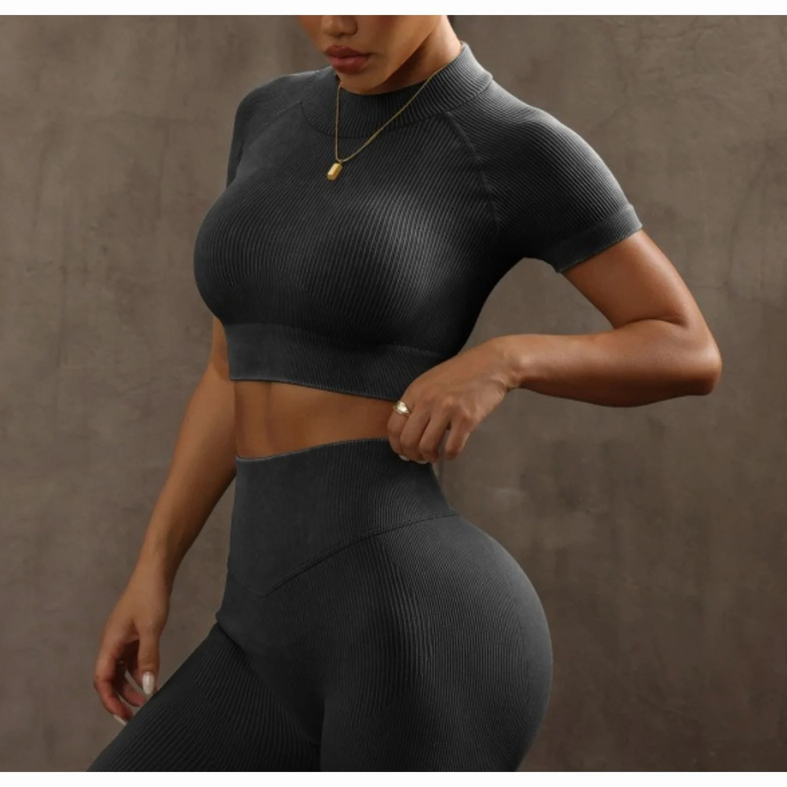 KIRYU Conjunto de ropa deportiva acanalada sin costuras de 2 piezas para mujer, camiseta corta de manga corta y leggings de cintura alta, gimnasio, yoga, entrenamiento