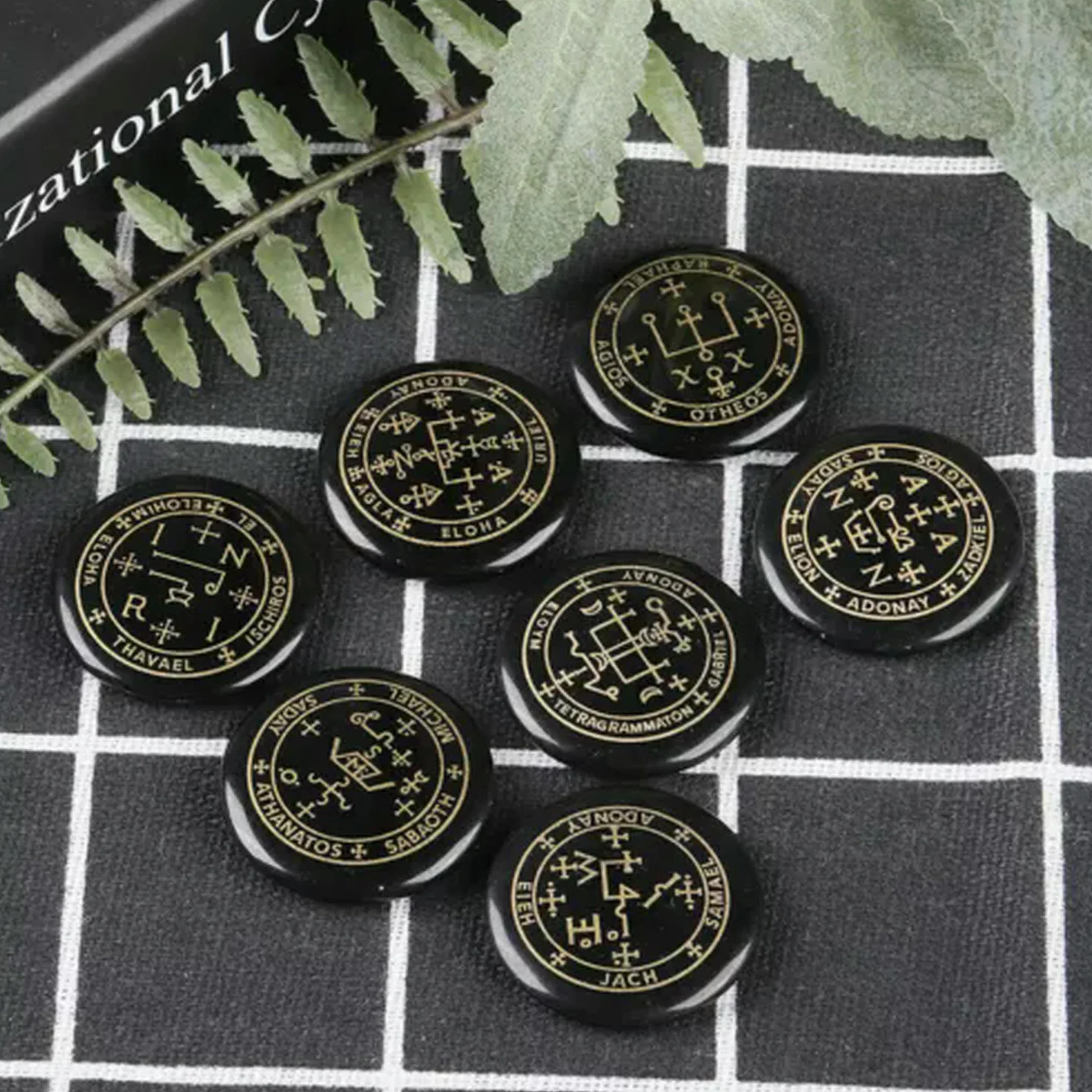 7 Piezas de Piedra de Palma de Cristal Natural grabada con círculo mágico de arcángel - Obsidiana