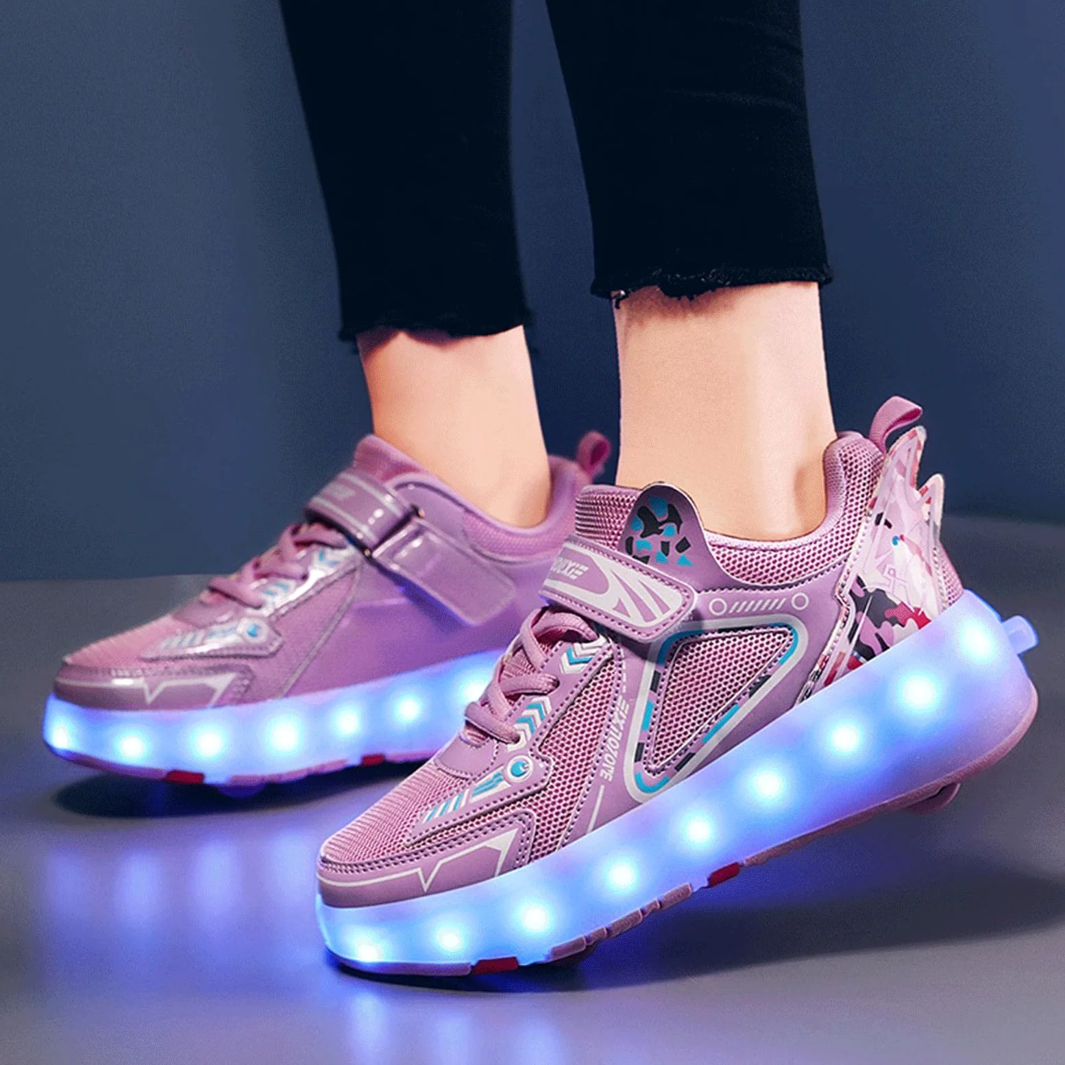 TECDOTO Zapatillas con Ruedas, USB Recargable Zapatos de Patines para Niños Niñas Niños Regalo Luz LED 4 Ruedas Zapatos Patines,Pink-38EU
