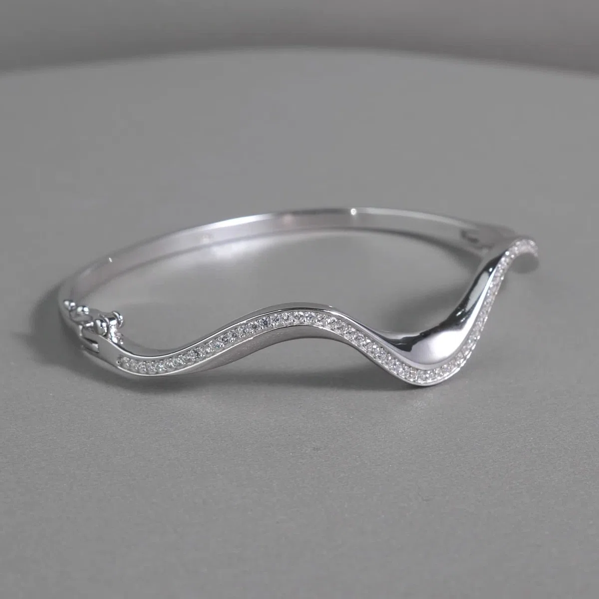 Pulseras de la amistad onduladas para mujer con diamantes creados, pulsera de platino para ella, oro blanco de 9/14/18 quilates y PT950