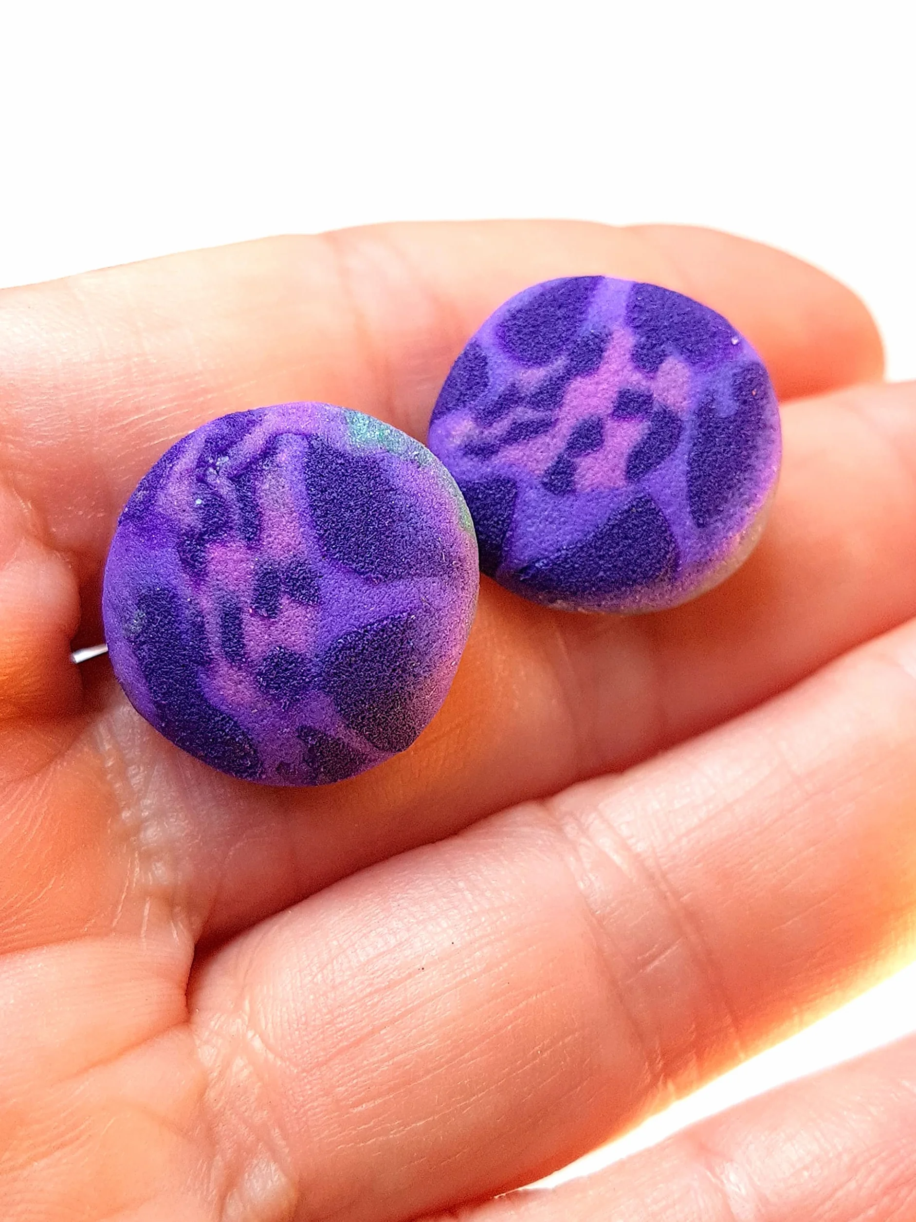 Pendientes Botón Lilas Terciopelo de arcilla polimérica Pieza única regalo original