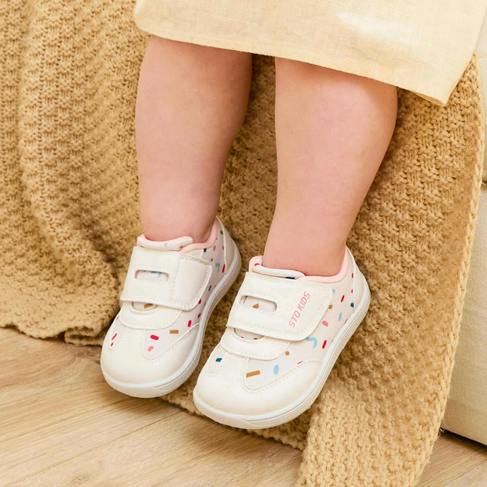 STQ KIDS Barefoot Niños Zapatillas Deportivas Niña Calzado Respetuoso Primeros Pasos Non-Slip Descalzo Caída Cero