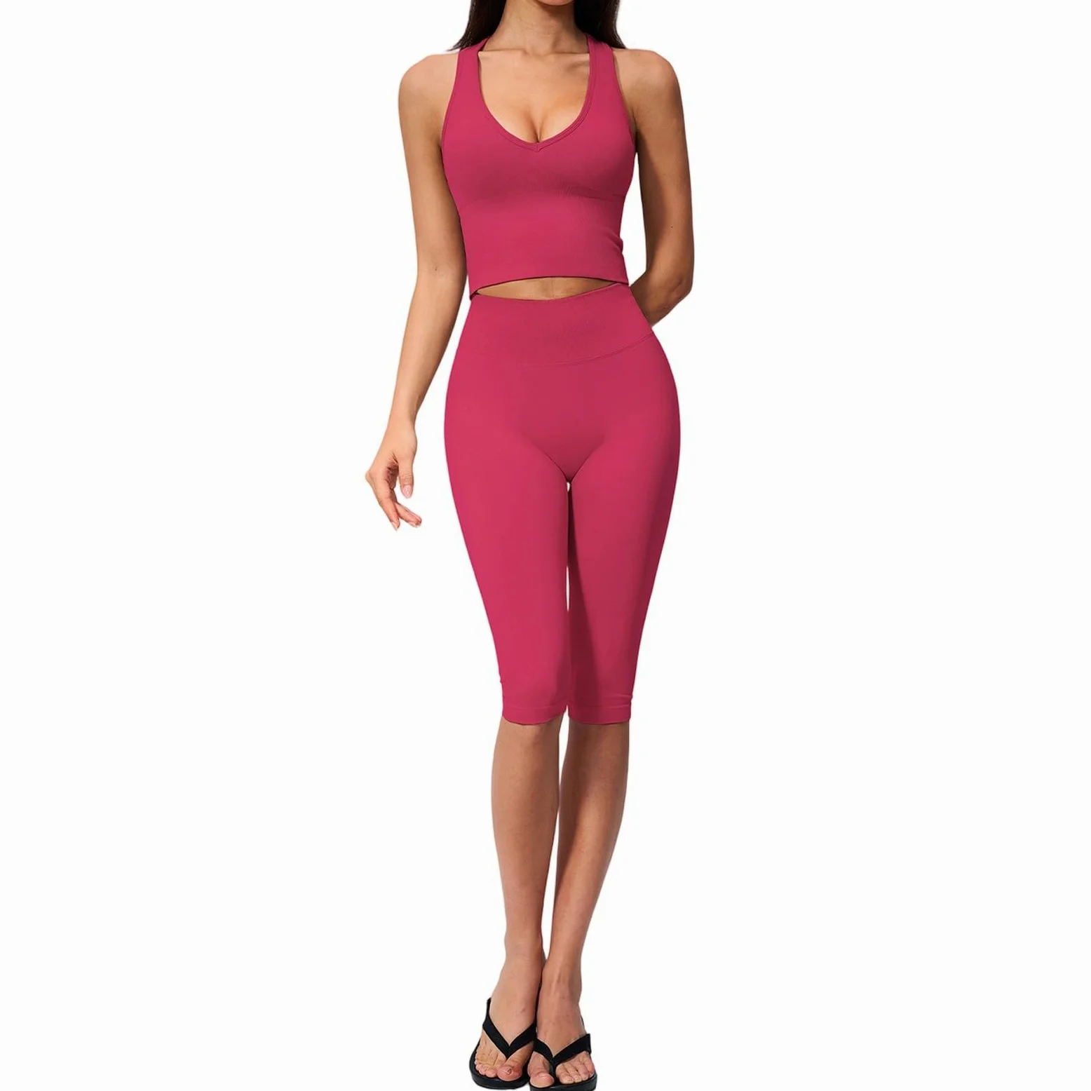 Conjunto de yoga de dos piezas con ajuste elegante y rendimiento para yoga, correr y entrenamiento físico.