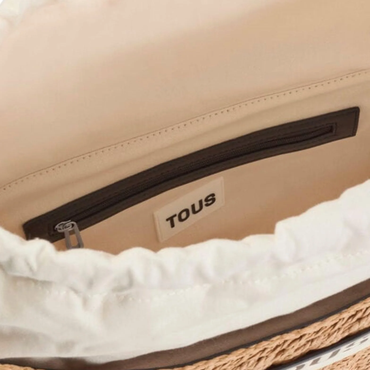 Tous Capazo Grande Negro, para Mujer, Medidas 23,5 x 39 x 14 cm, Colección Scoubidou