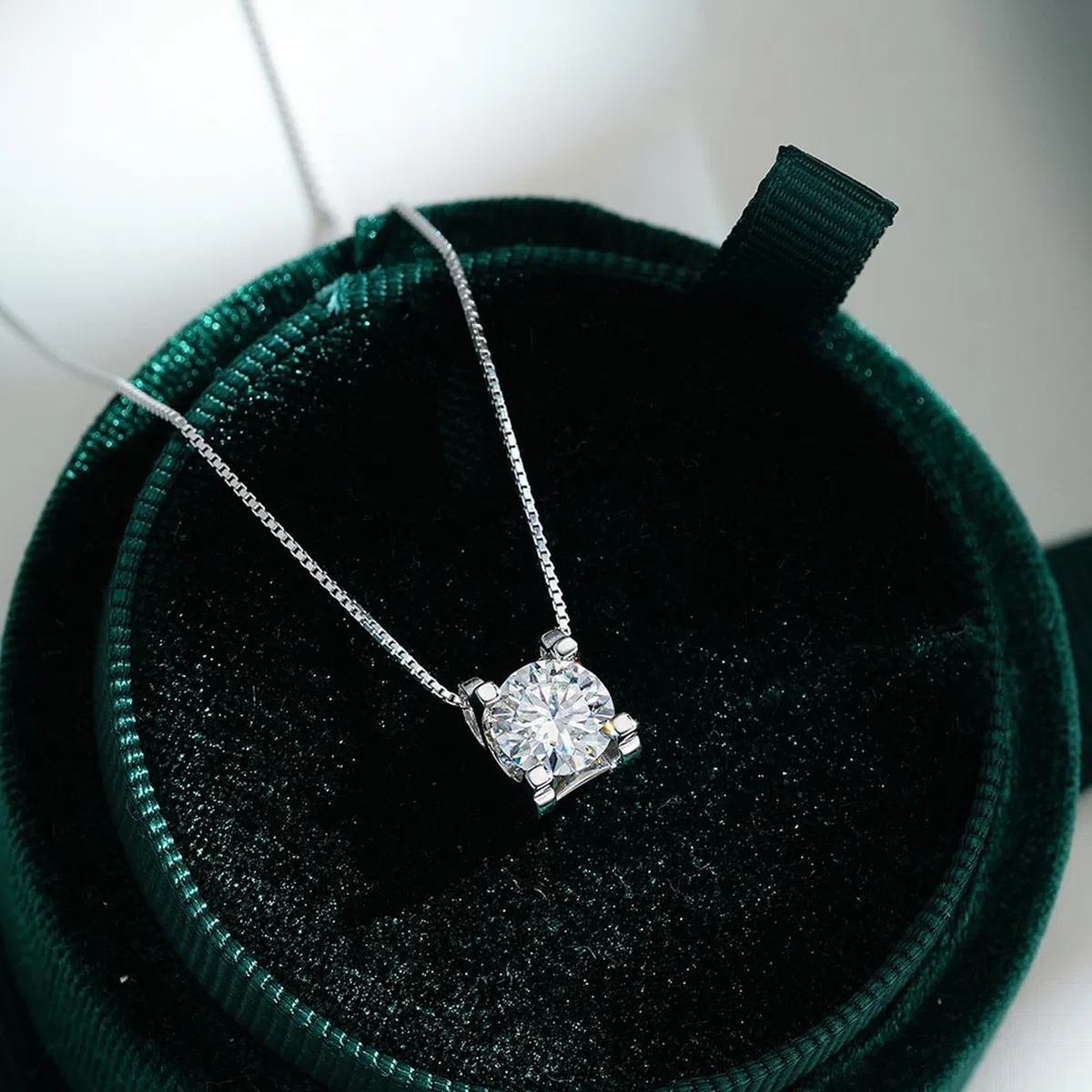 Collares minimalistas de oro blanco y platino para mujer, collar minimalista de 4 puntas solitario de oro blanco para mujer, moissanita