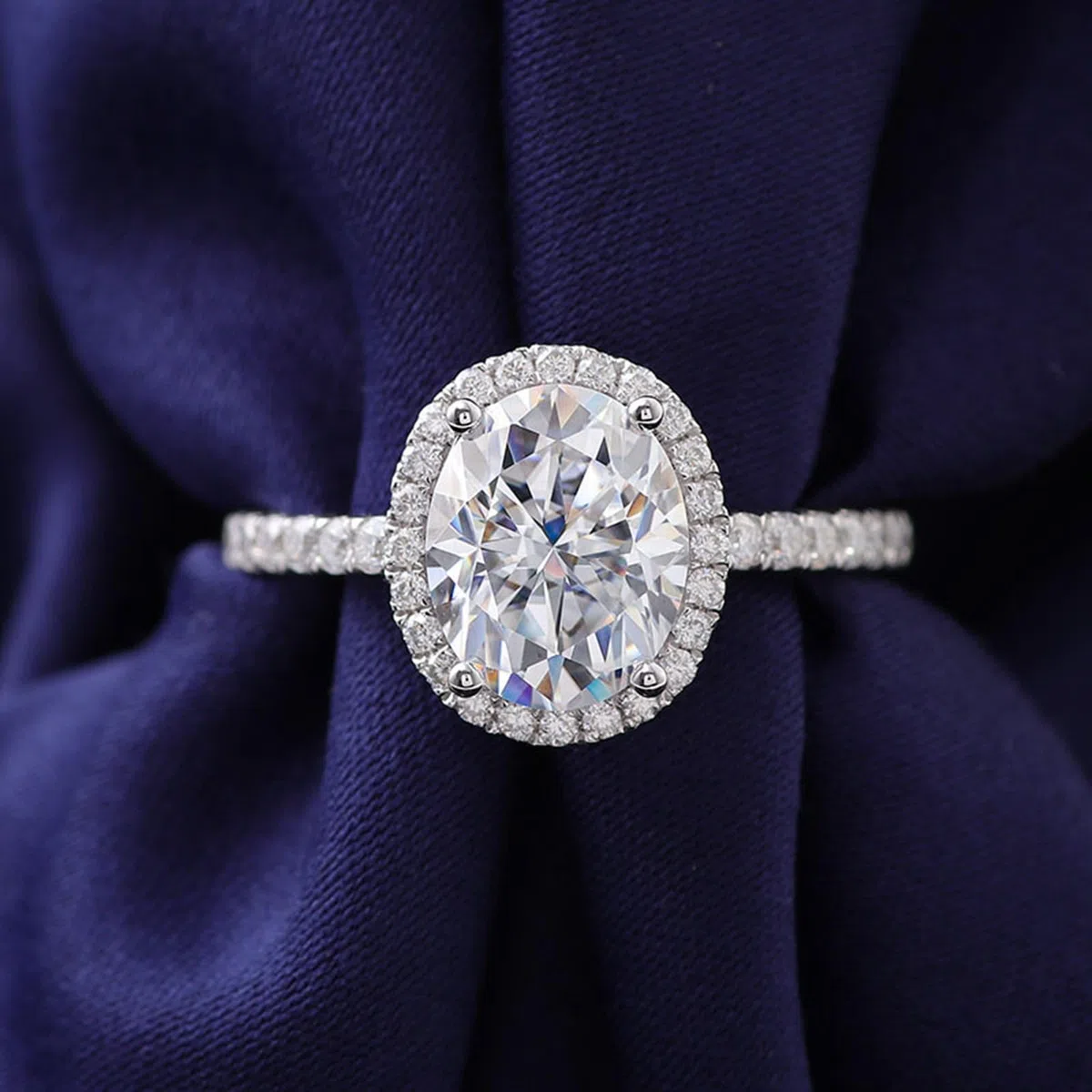 Anillo de oro blanco para mujer 375/585/750, anillo de compromiso de 9 K/14 K/18 K, oro auténtico Halo, anillos de boda, anillos de boda grabados con Moissanite D Color VVS1 para mujeres
