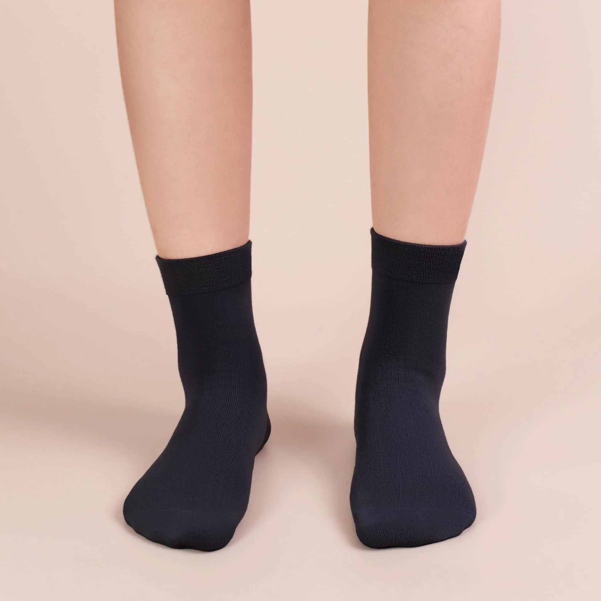 SERISIMPLE Calcetines casuales de mujer Calcetín fino de bambú Cuarto de tobillo Calcetín transpirable resistente a los olores 5 pares (negro, 35-38)
