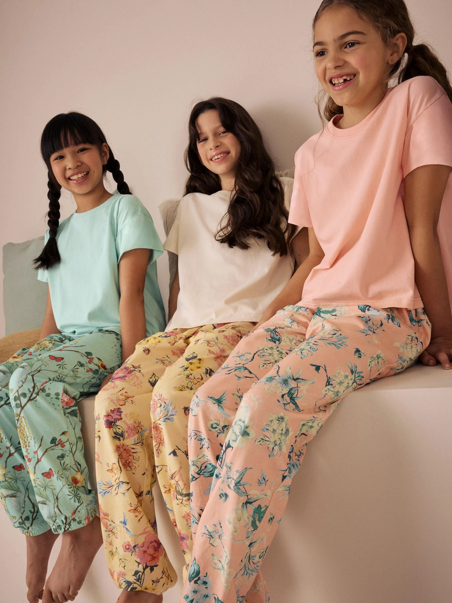 NEXT Niñas Pack de 3 Pijamas Tipo chándal