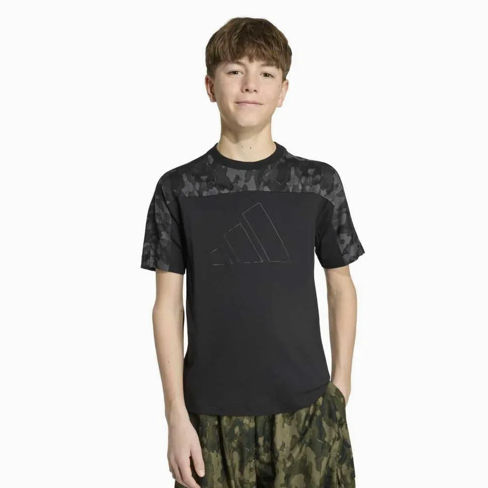adidas Unisex Kids' Camiseta de algodón con Estampado de Camuflaje Seasonal Essentials