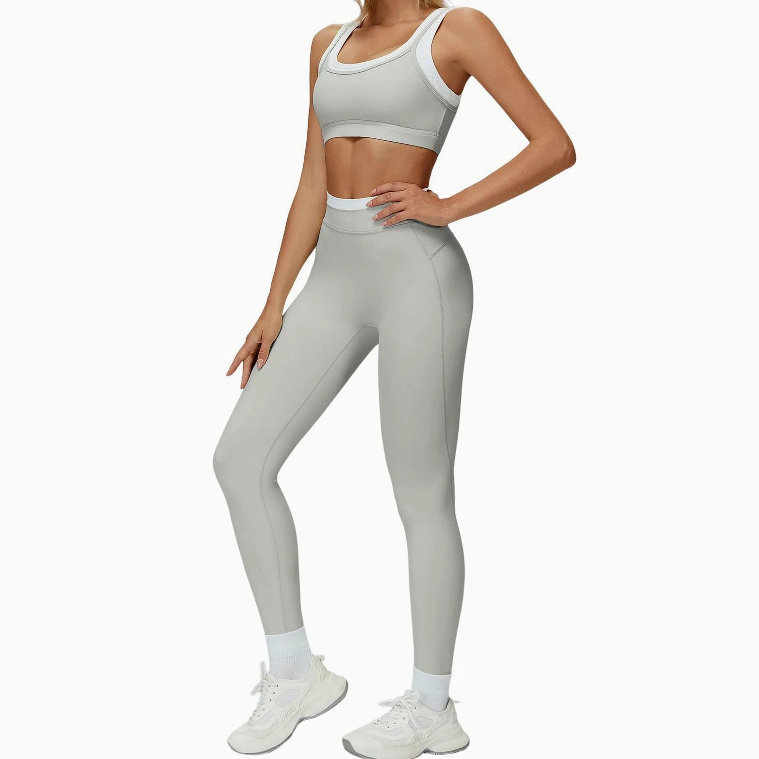 Traje deportivo de yoga de cintura alta bicolor con pantalones cortos integrados