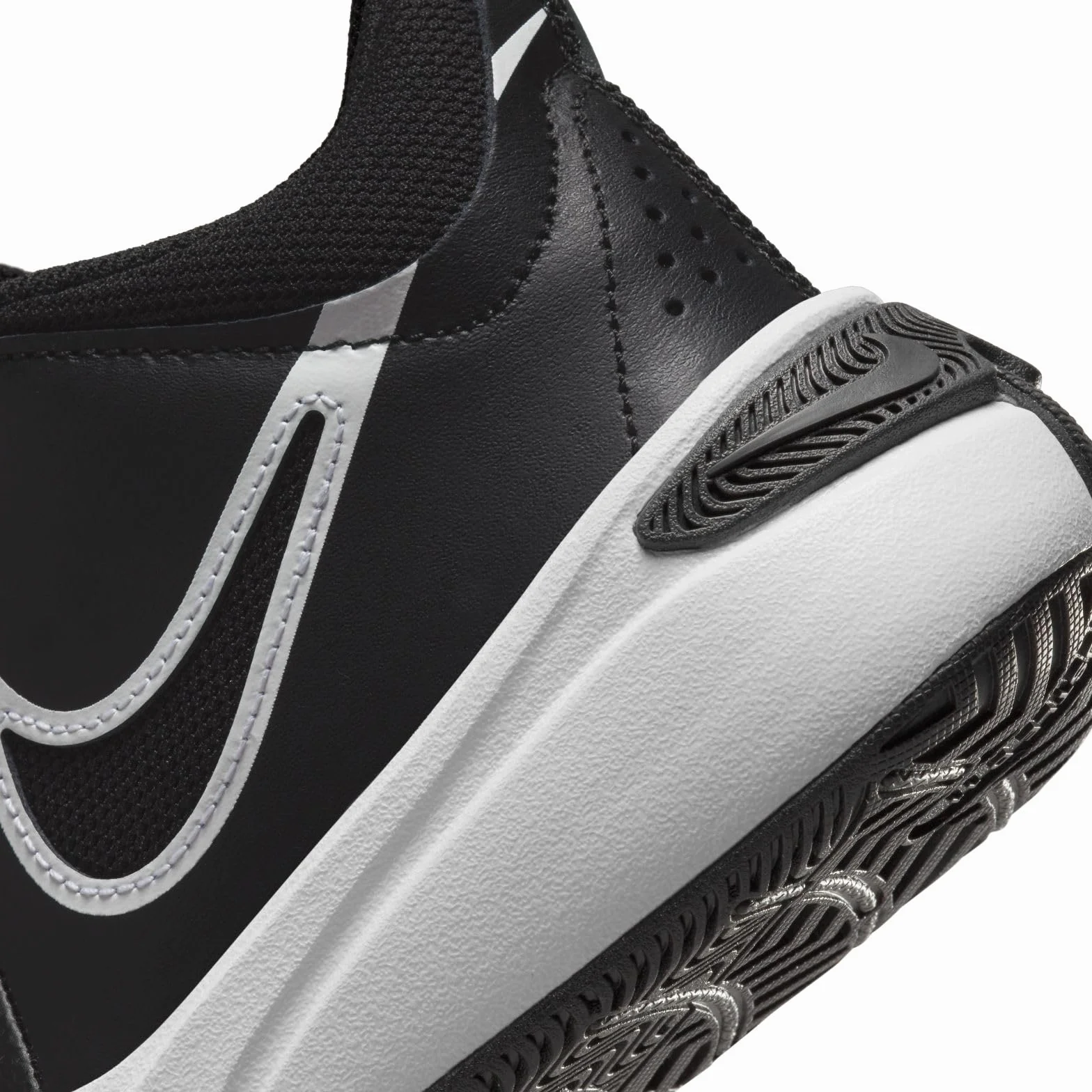 Nike Team Hustle D 11 Sneaker Niños