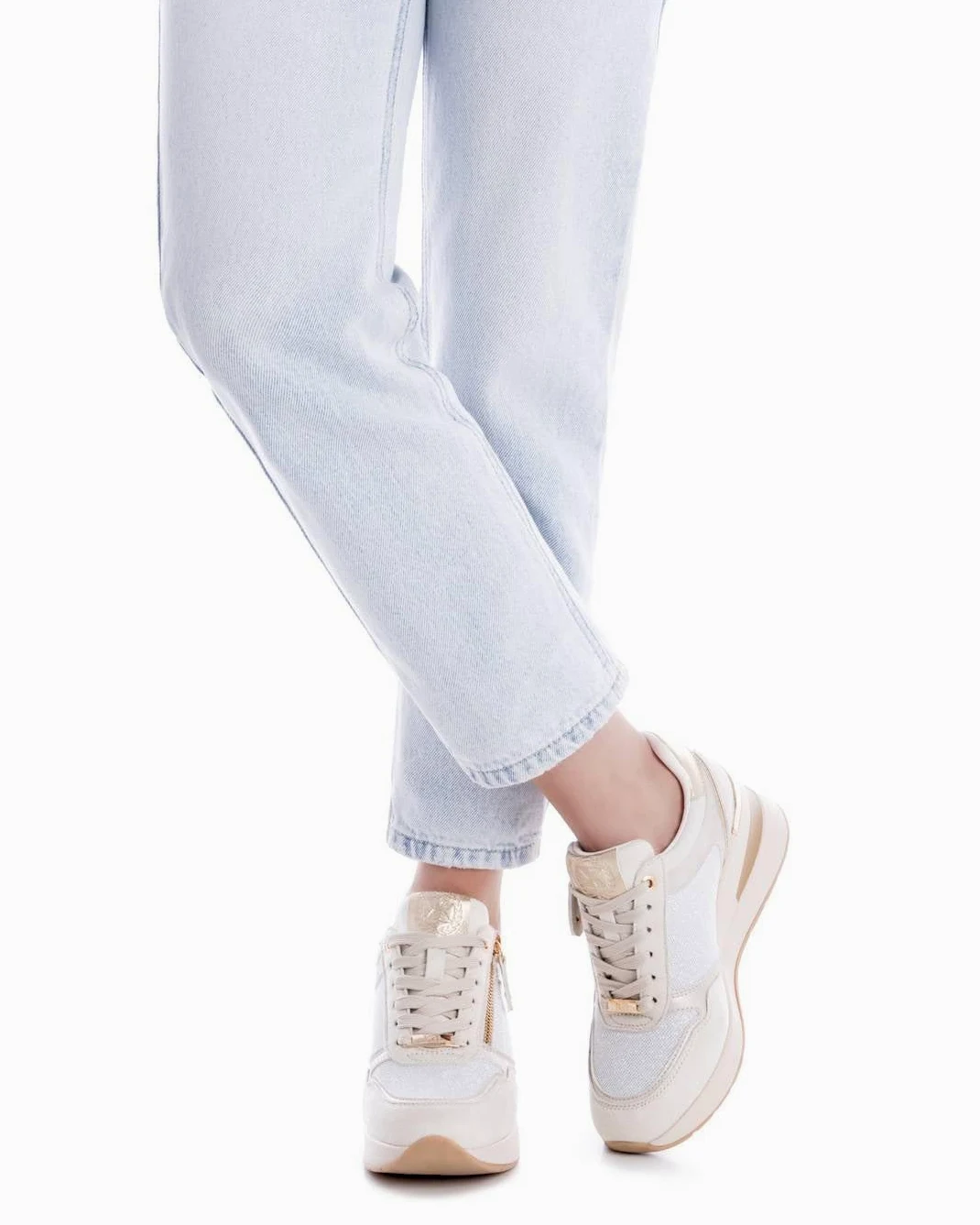 XTI - Zapatilla Mujer - Calzado Cómodo y Versátil - Moda Casual