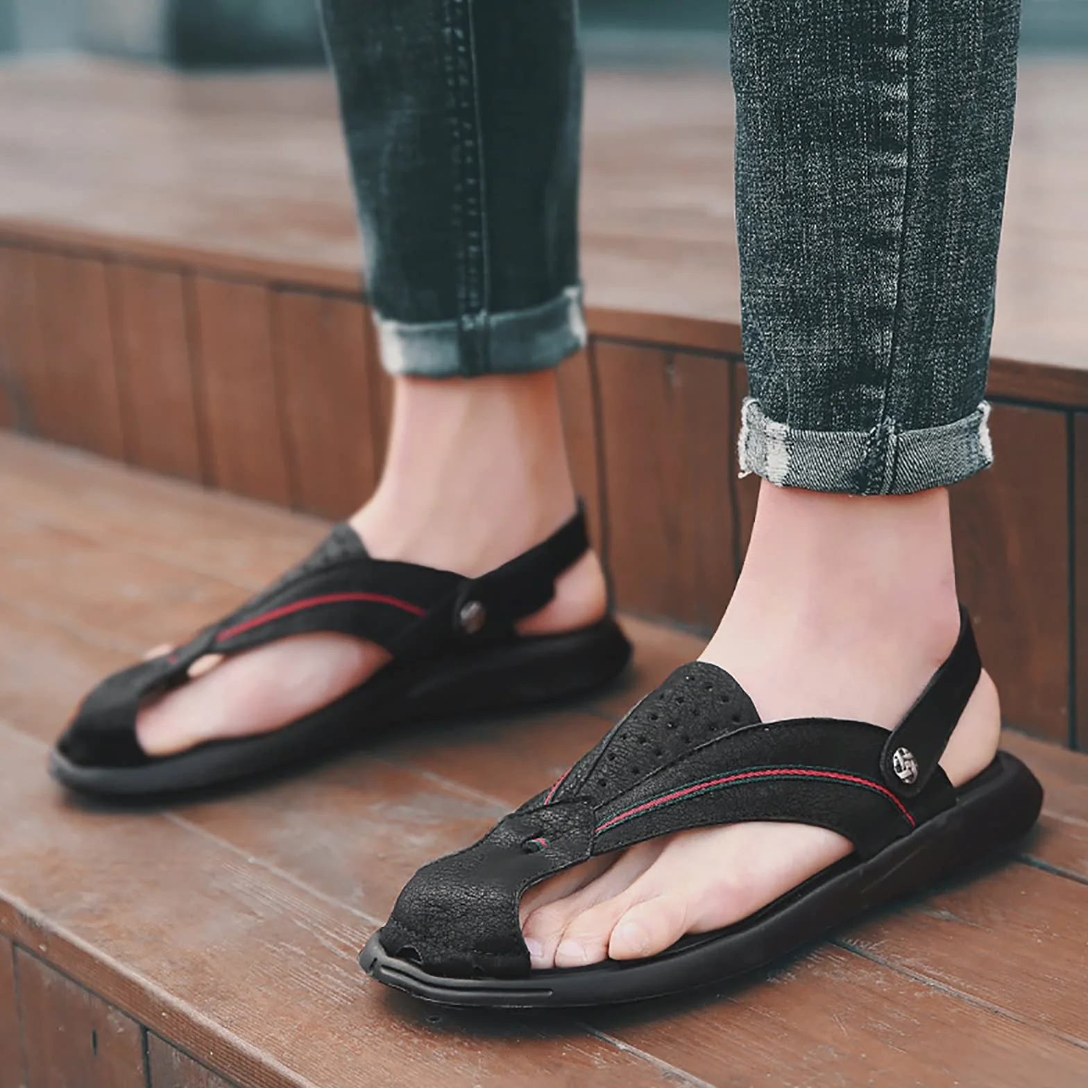 CLSQLXYJZC Zapatillas de Playa Antideslizantes para Hombre, Suela de Goma de Verano, Sandalias de Cuero con Punta Cerrada, Zapatillas Casuales Transpirables y livianas con Correa de talón Ajustable