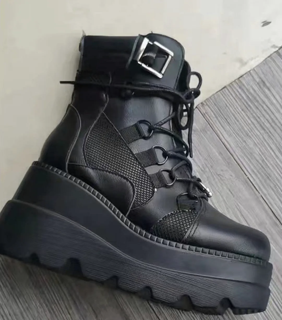 Ulalaza Pombas de vestir de mujeres Mary Jane zapatos Lolita Linda plataforma gótica Doble correa de tobillo Redondeo redondo Pombas de uniformes de tacón Chunky zapatos Perfectos para