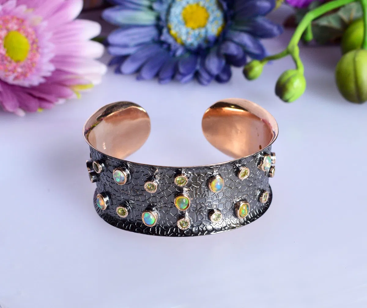 Brazalete de plata de ley 925 maciza de ópalo etíope y peridoto, fabulosa joya hecha a mano, regalo para ella, 8 inches, Gema, Ópalo etíope y peridoto