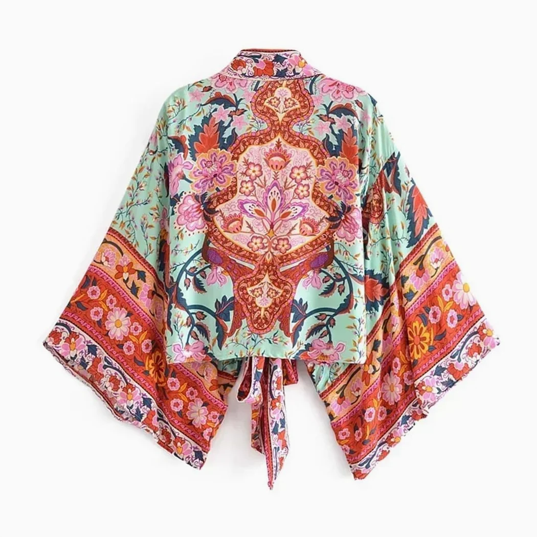 Kimono corto con estampado floral para mujer, cuello en V, mangas murciélago, bata bohemia para cubrir el bikini