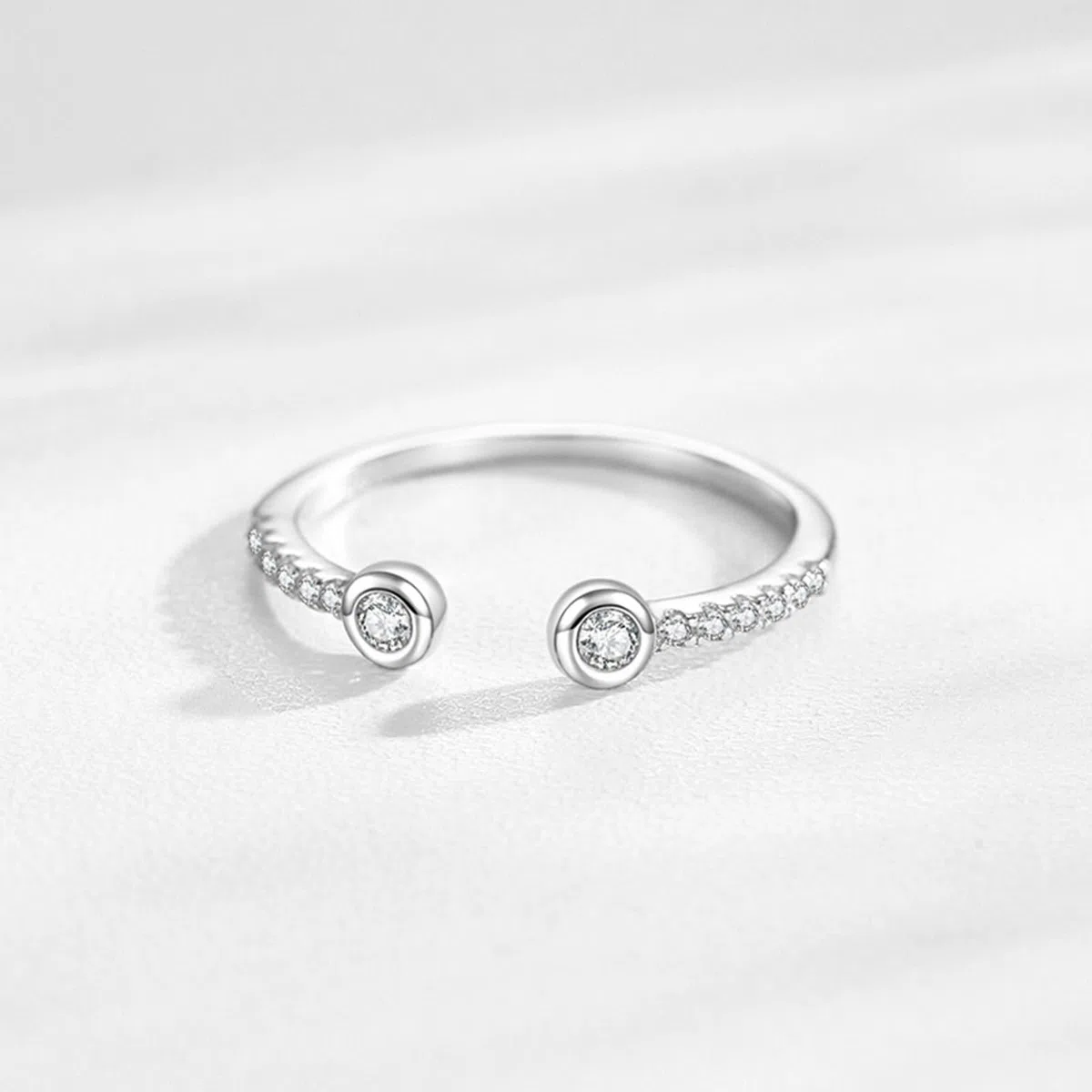 Anillos de compromiso para mujer, diseño abierto apilable con diamantes redondos de laboratorio, oro blanco de 14 quilates, talla 57 (18,1)